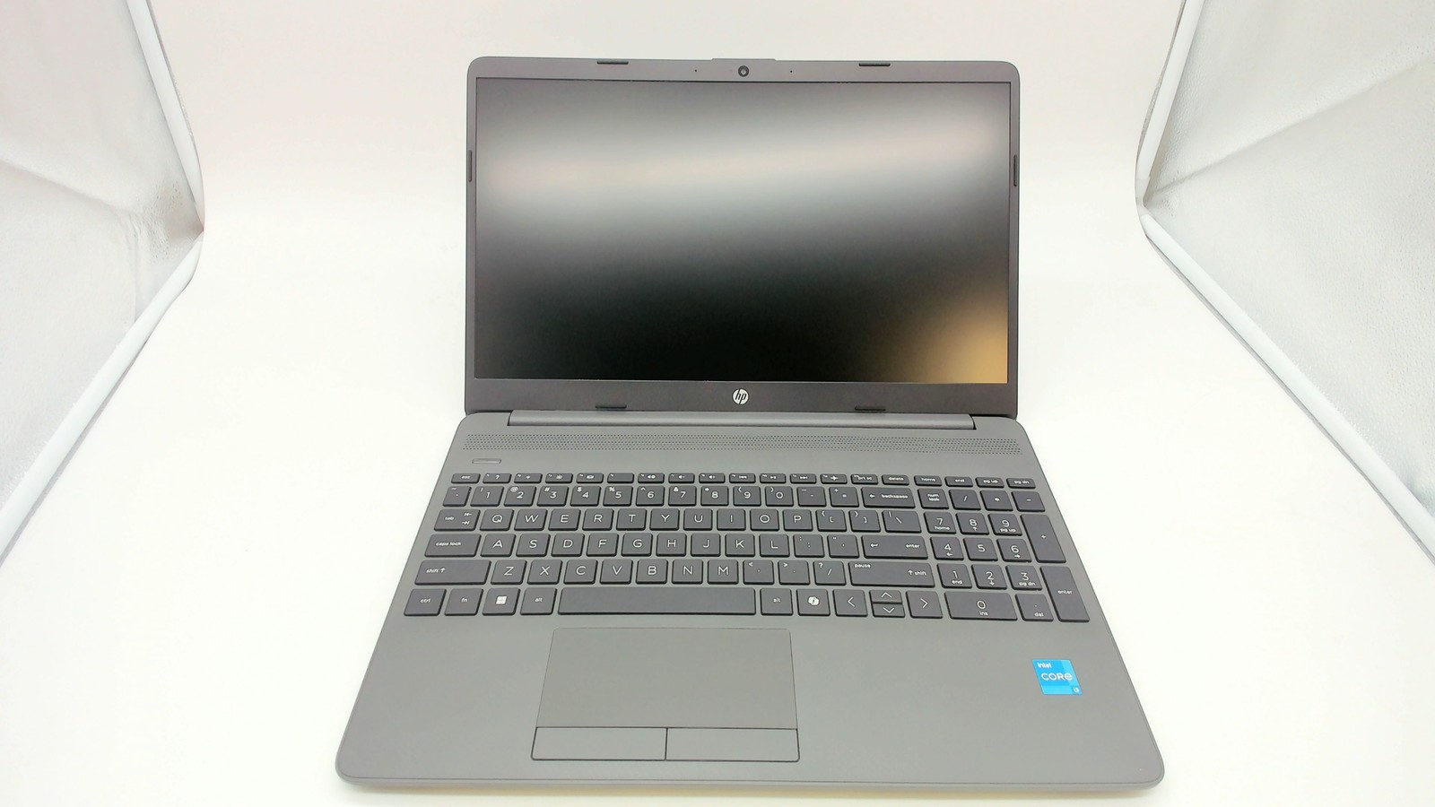 HP 250 G9 15.6″ Notebook i3-1315U 16GB 512GB SSD Dark Ash Silver A82ZXUA#ABA