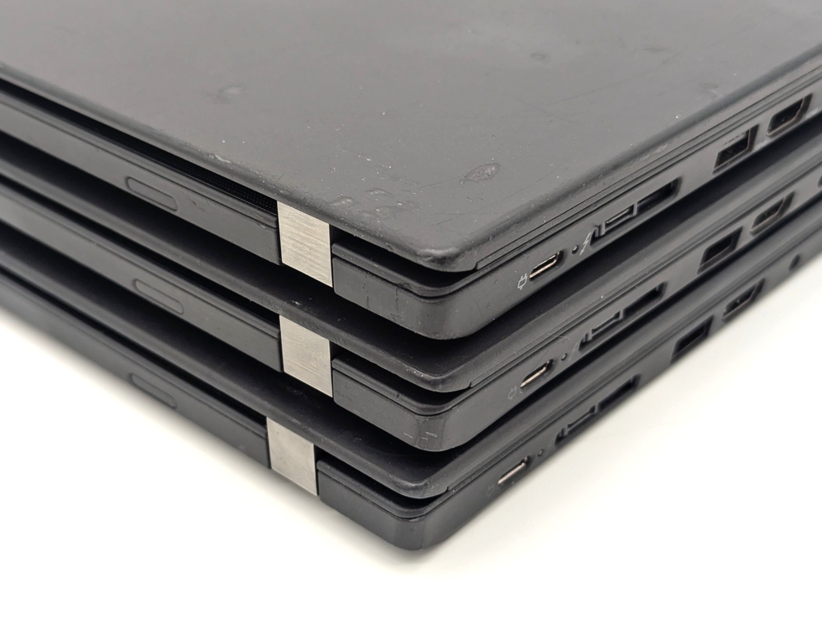 Lot of 3 Lenovo ThinkPad T490 – 14″ Intel Core i5-8365U 8GB RAM No OS/SSD/AC