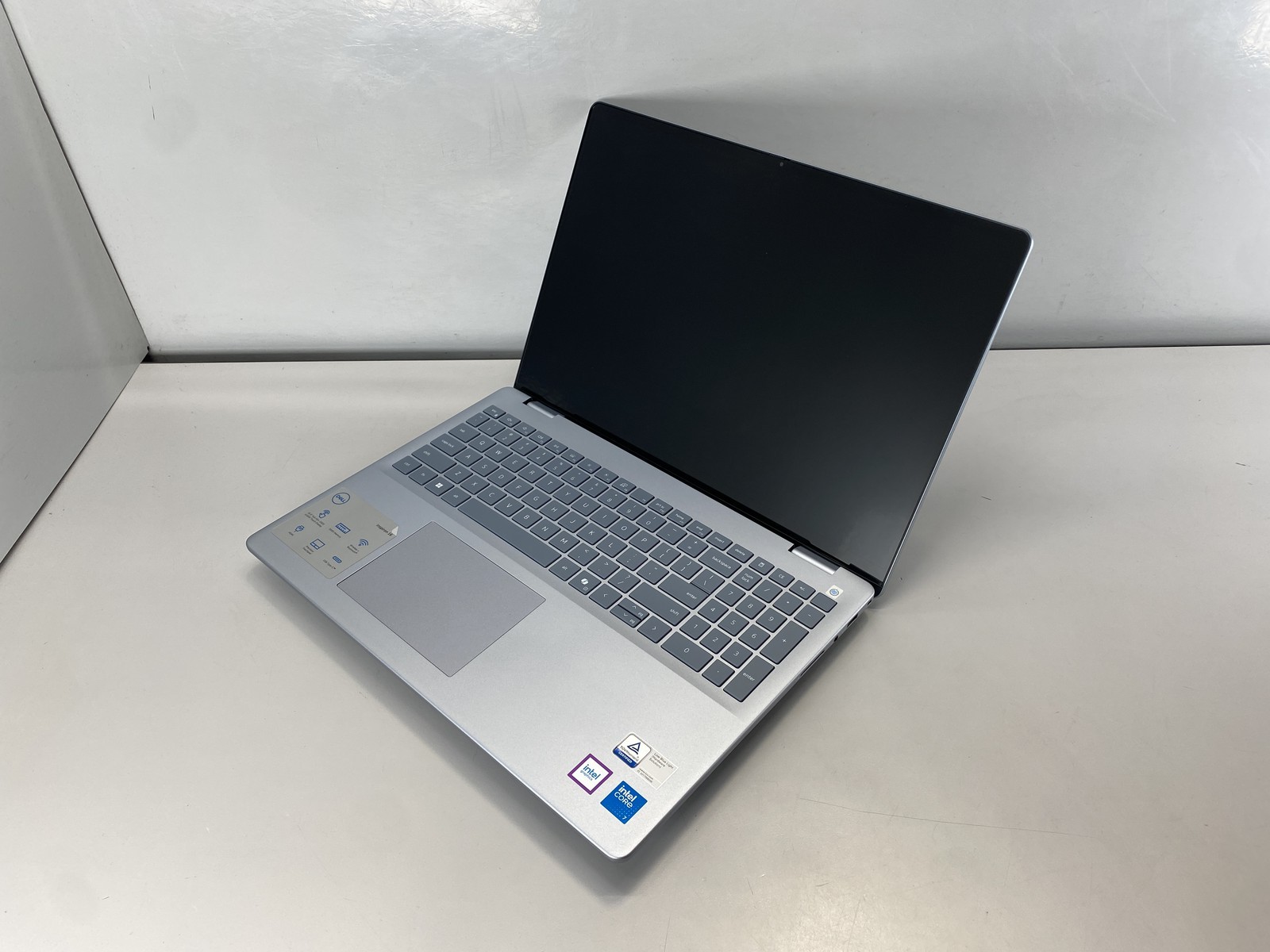 Dell Laptop Inspiron 16 5640 16″ Intel Core 7 150U 1TB- Ice Blue