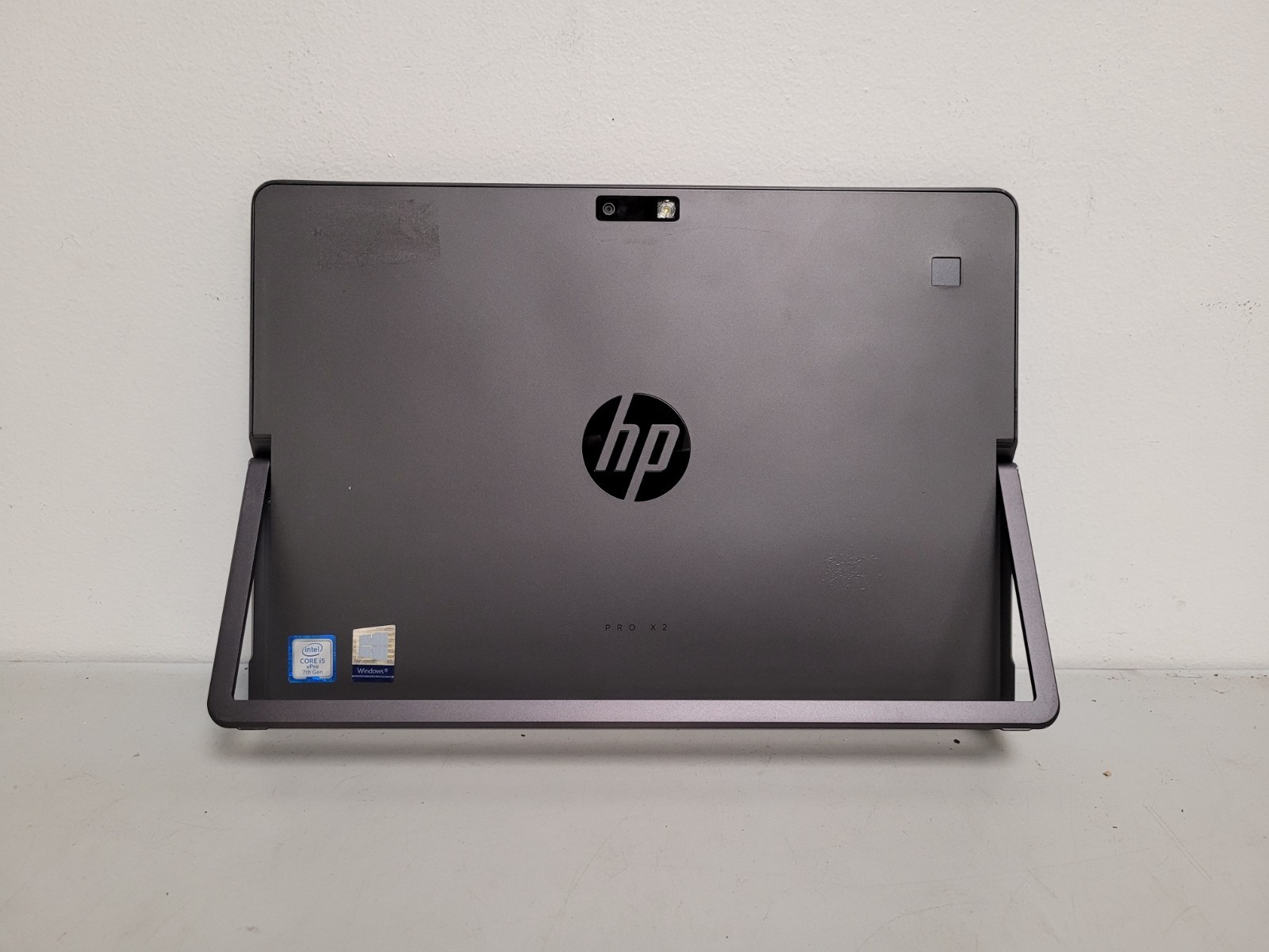 Hp pro x2 612 G2 12″touch i5-7y57 1.2gh 8gb ram no ssd nocharger READ 5CG8171GJF