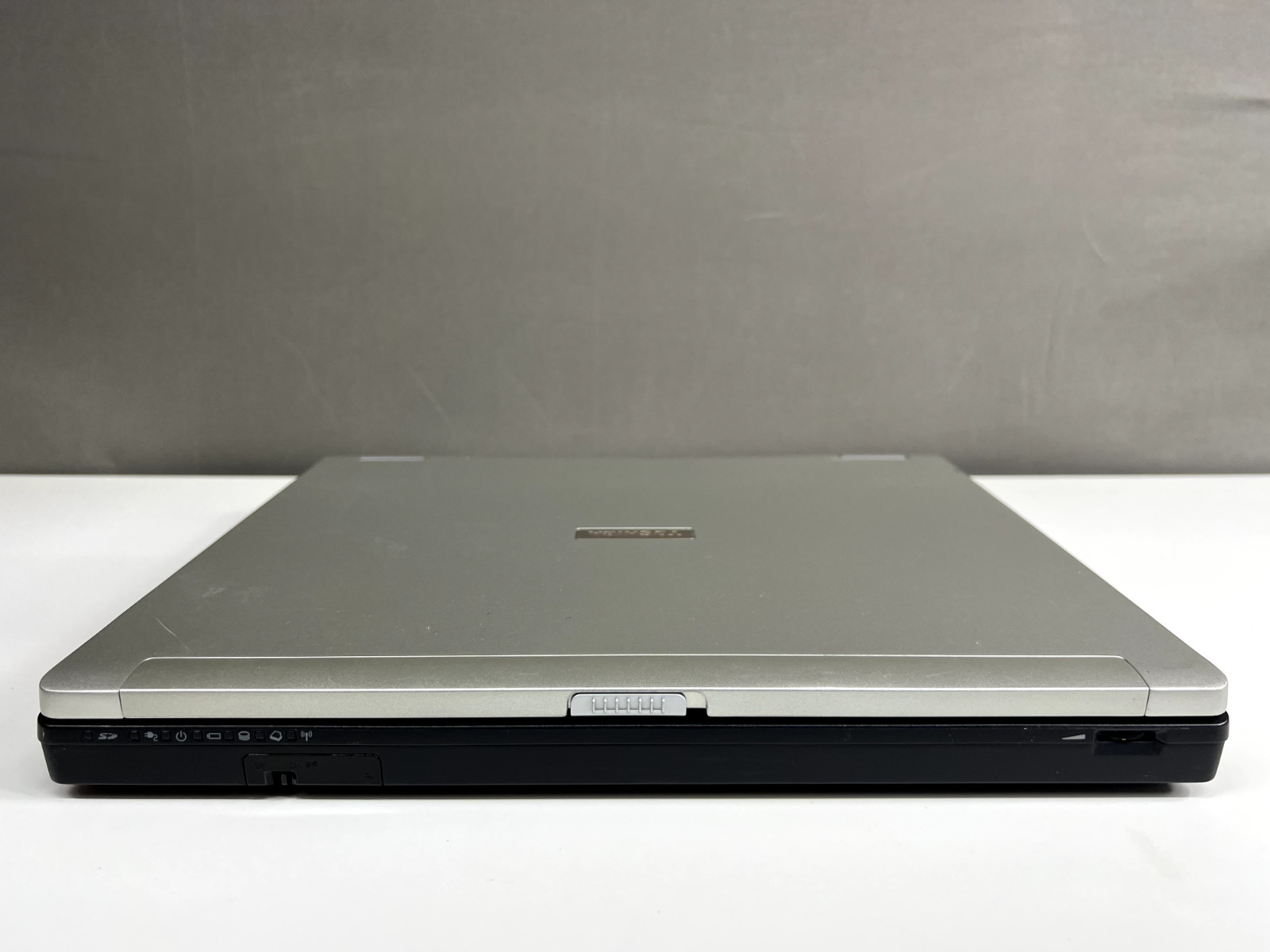 Toshiba Tecra M3 Notebook – Receives Power, No Display/No Boot – No Hard Drive