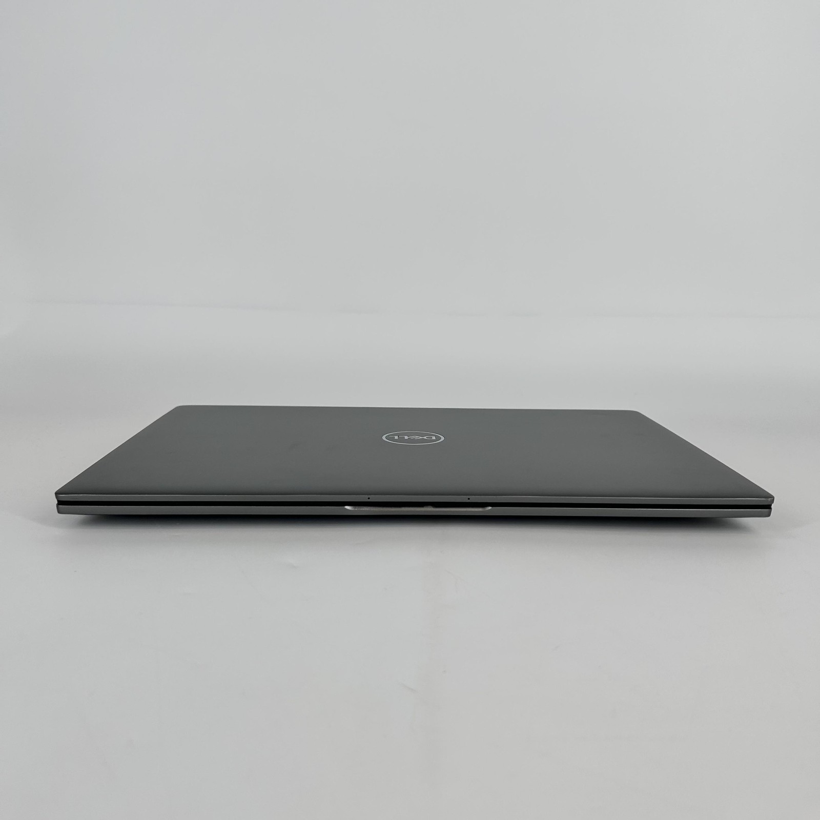 Dell Latitude 7640 16 Gray FHD+ 1.6 GHz i5-1345U 16GB 256GB SSD Good – LCD BLEED