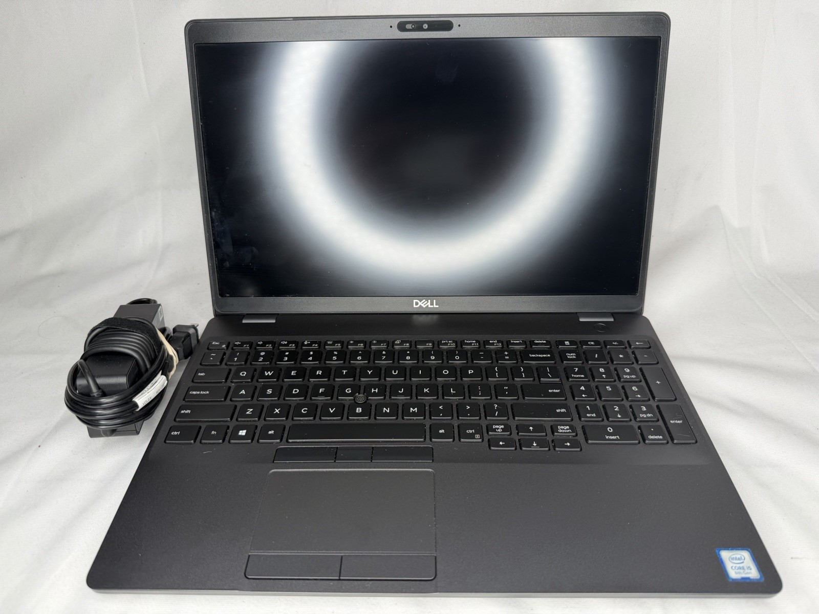 Dell Latitude 5500 15.6″ (i5-8265U, 1.6 GHz, 16GB RAM 256GB NVMe SSD) Win11Pro