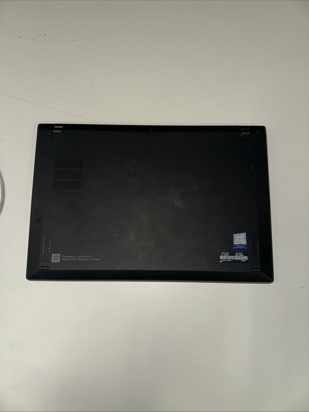 Lenovo ThinkPad X1 Carbon Gen 8 14″ FHD i5-10210U 16GB 512GB SSD Windows 11 Pro