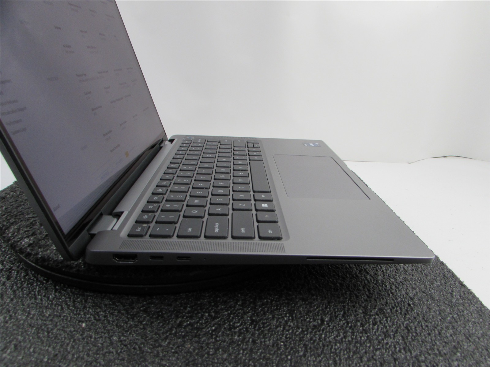 DELL LATITUDE 7440 (Convertible/2 in 1) COREI5-1345U 512GB SSD 16GB RAM NO O.S