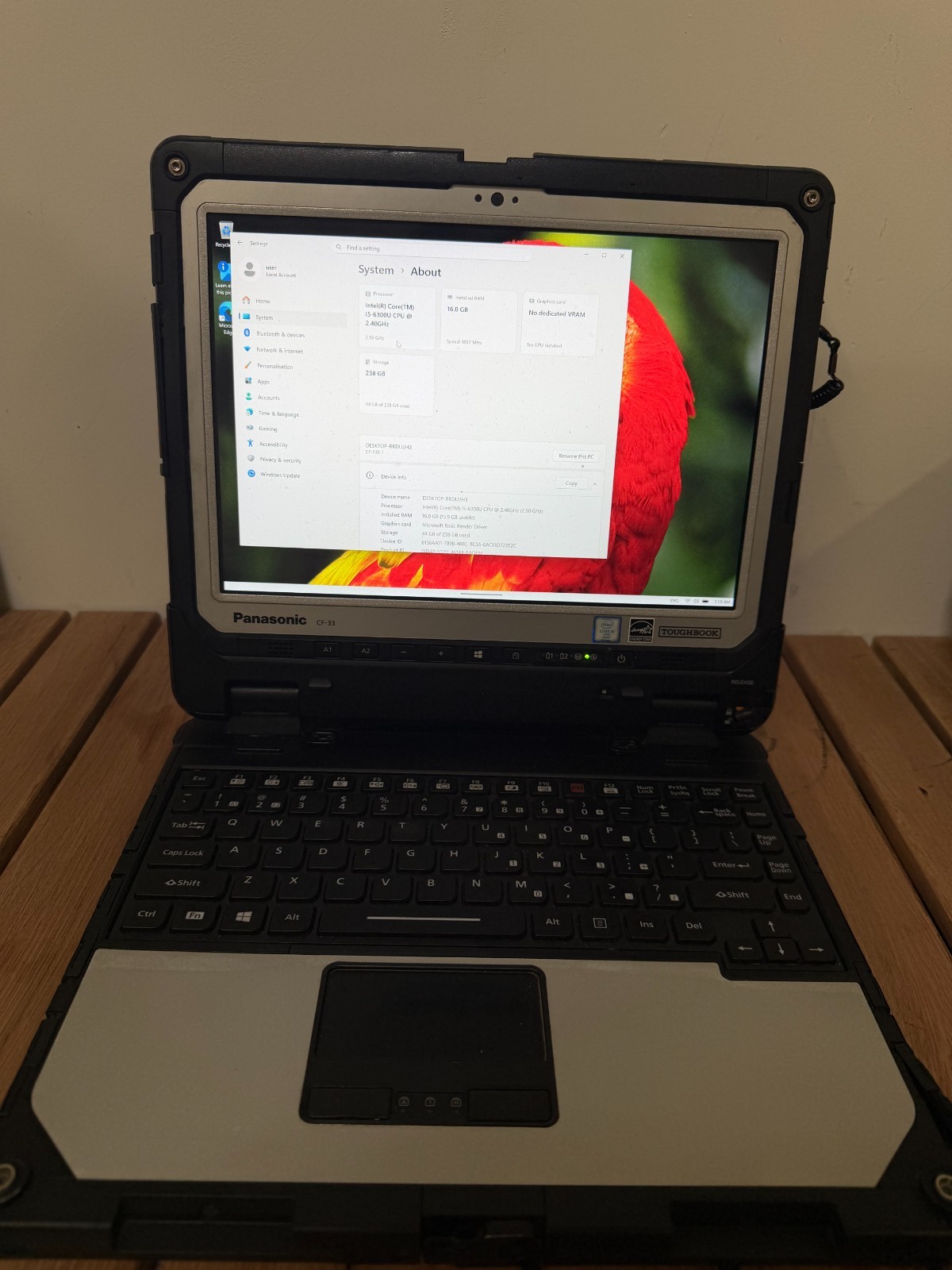 PANASONIC TOUGHBOOK CF-33 12″ Intel Core i5-6300U 2.4Ghz 16GB RAM 238GB SSD 1280