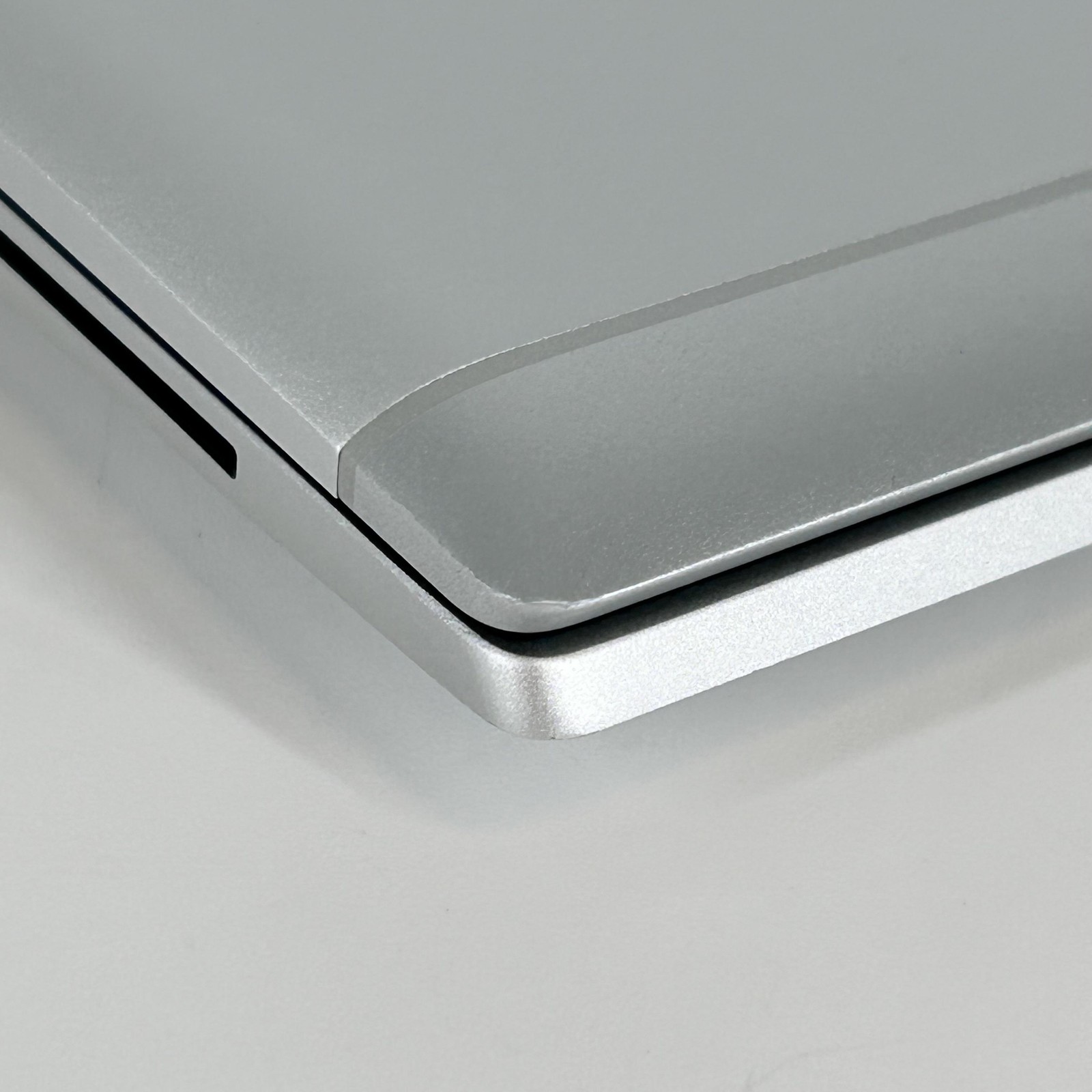 HP Elitebook 840 G8 14 Silver FHD i5-1145G7 2.60GHz 16GB 512GB SSD BEZEL SPLIT