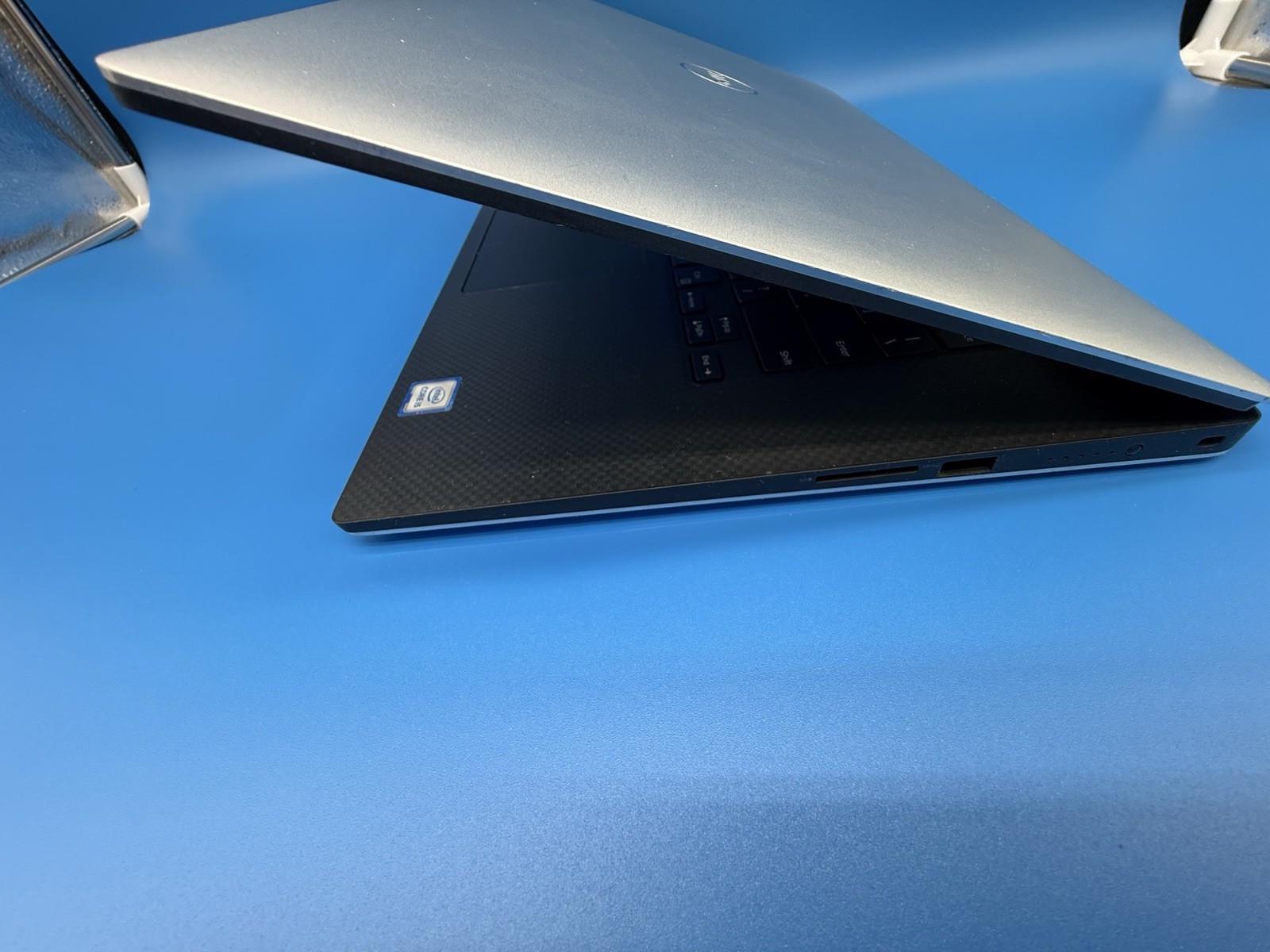 Dell XPS 15 7590 15.6” i5-9300H 8GB RAM 256GB SSD Windows 11 Pro Laptop