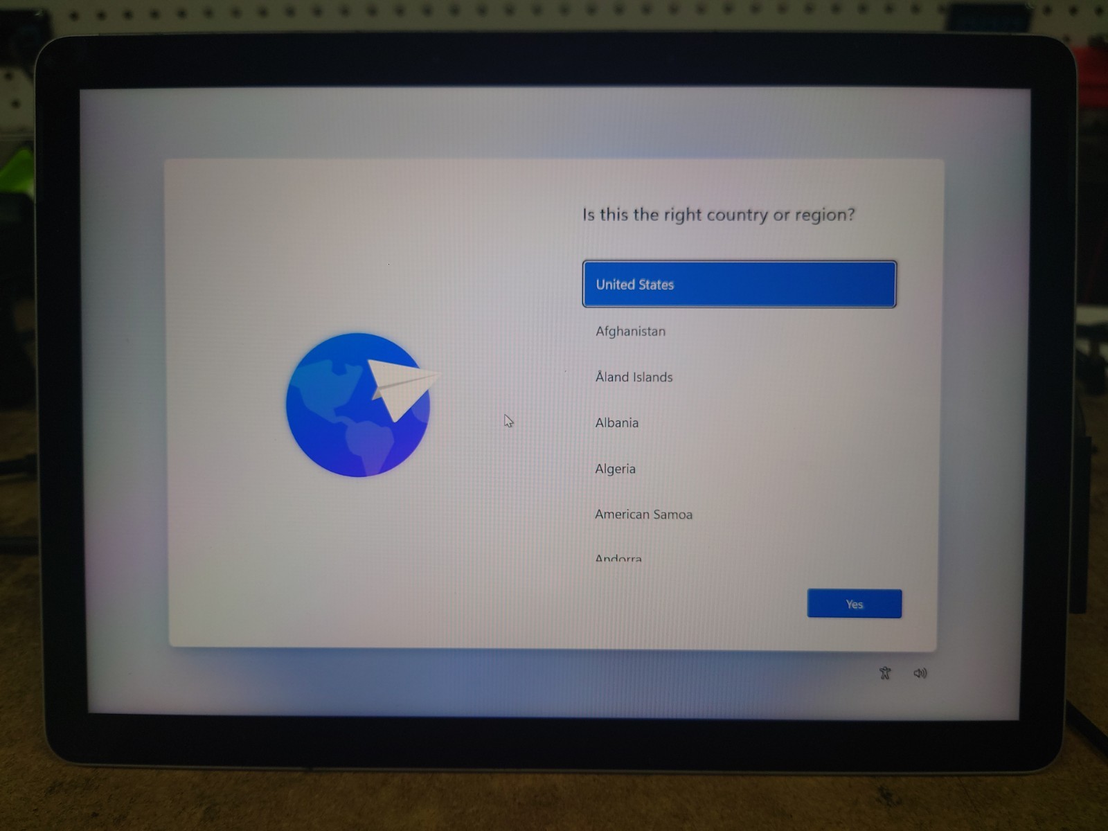 Microsoft Surface Go 3 1926 10.5″ Pentium Gold 6500Y 4GB RAM 64GB SSD Win11P