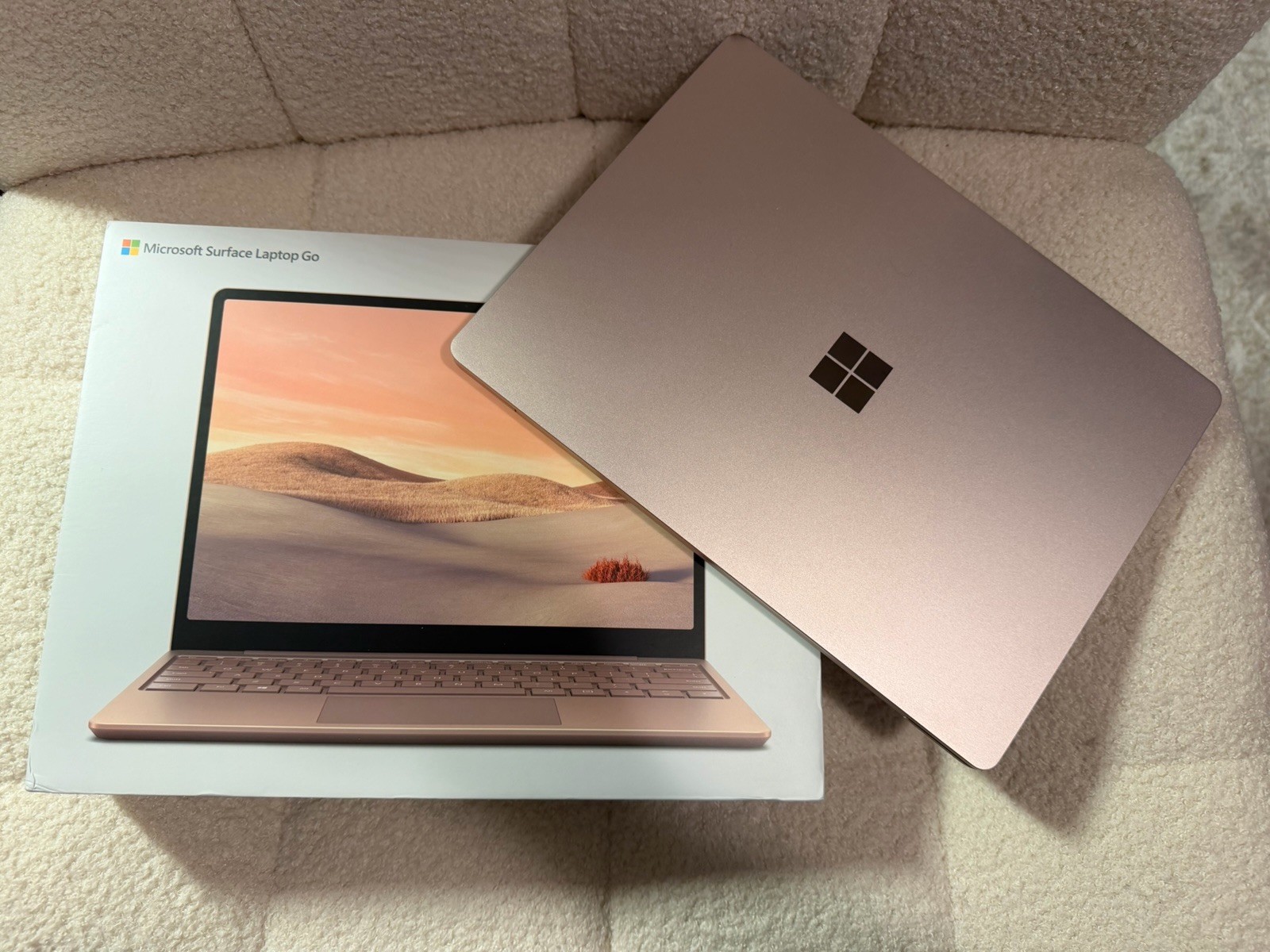Microsoft Surface Laptop Go 12.4″ i5 8GB Windows- Sandstone