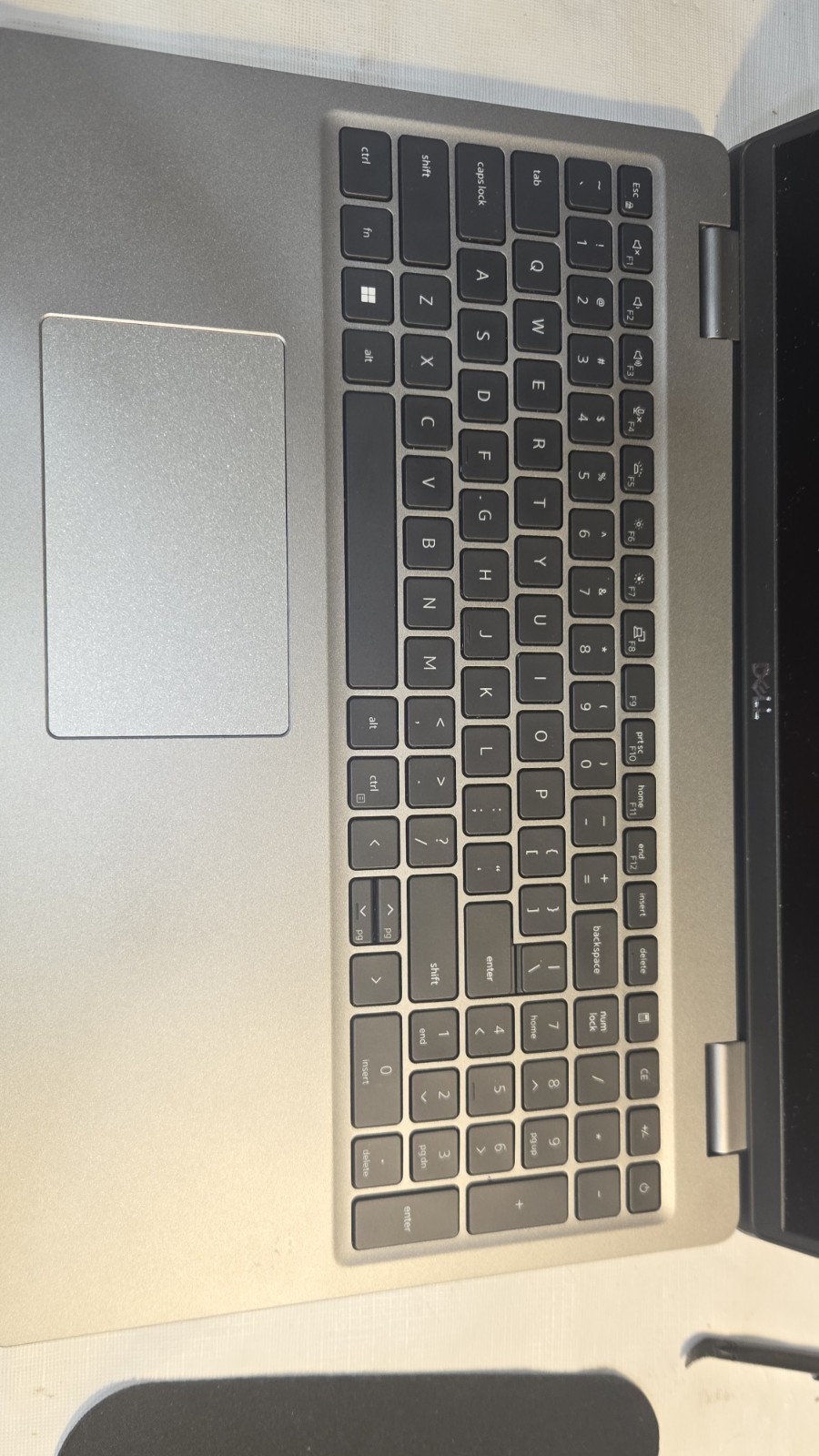 Dell Latitude 5521 15.6″ FHD i7 11th Gen 16GB RAM Gray +Chgr