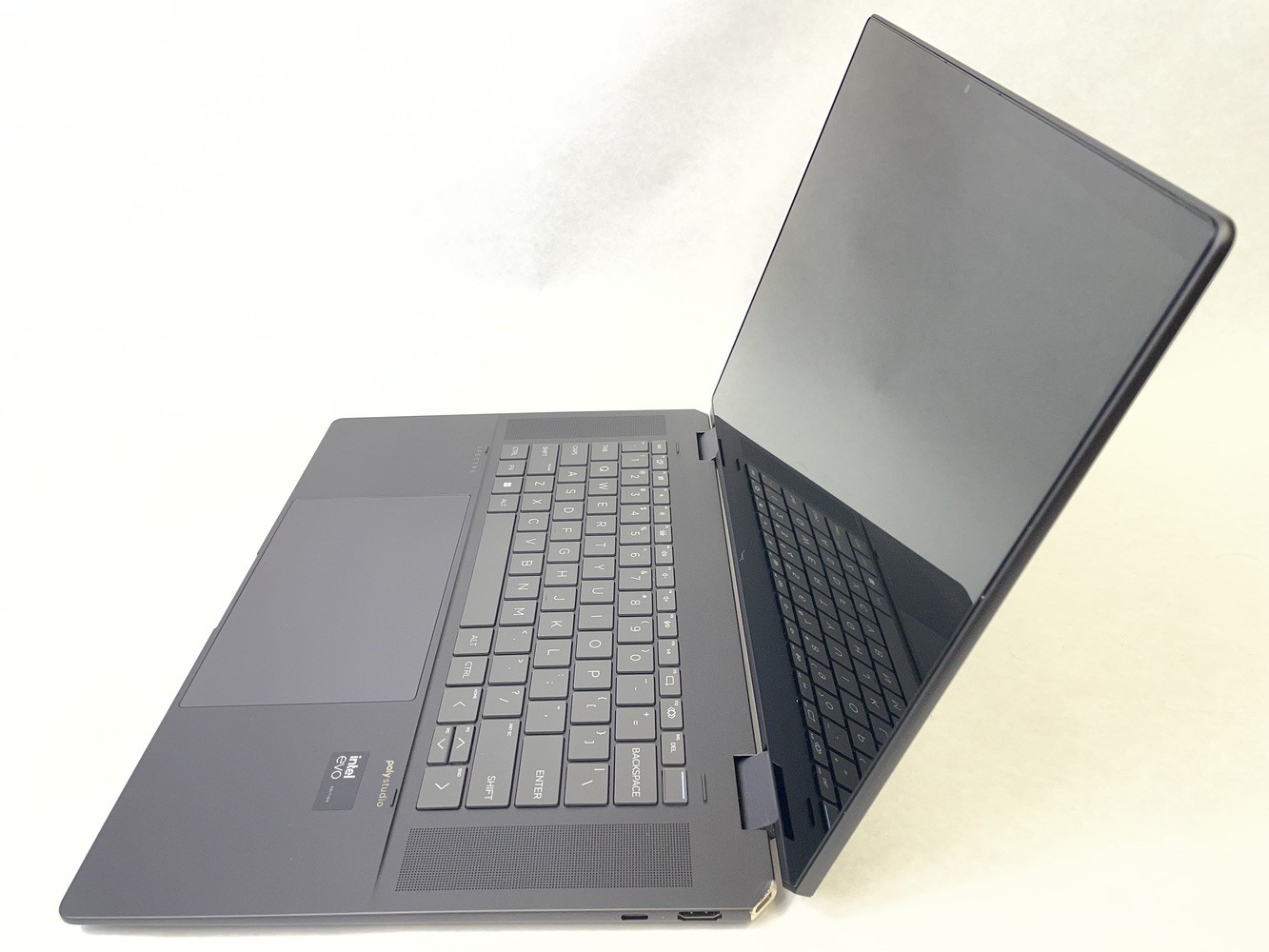HP Spectre x360 2 in 1 16-aa0013dx 16″ 1TB SSD 16GB RAM Ultra 7 155H