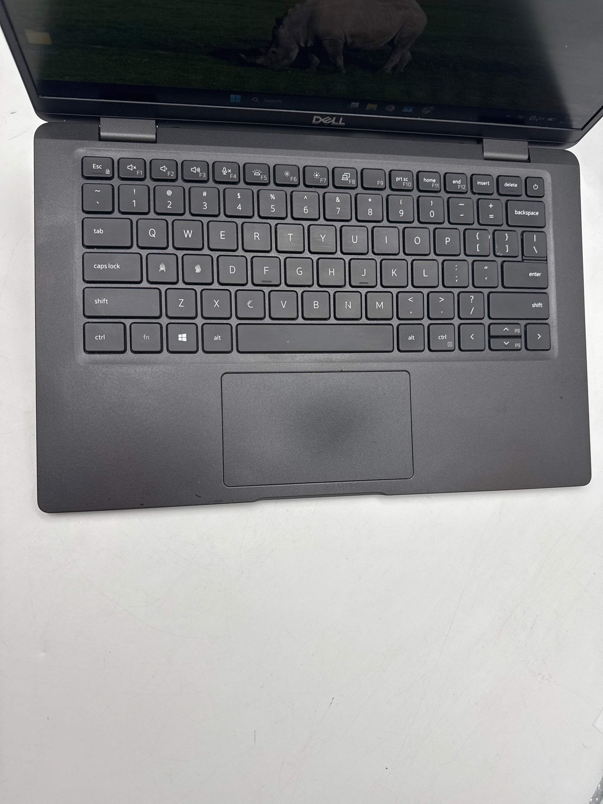 Dell Latitude 7320 13.3″ Core i7-1185G7 16GB RAM 256GB SSD Black For Parts