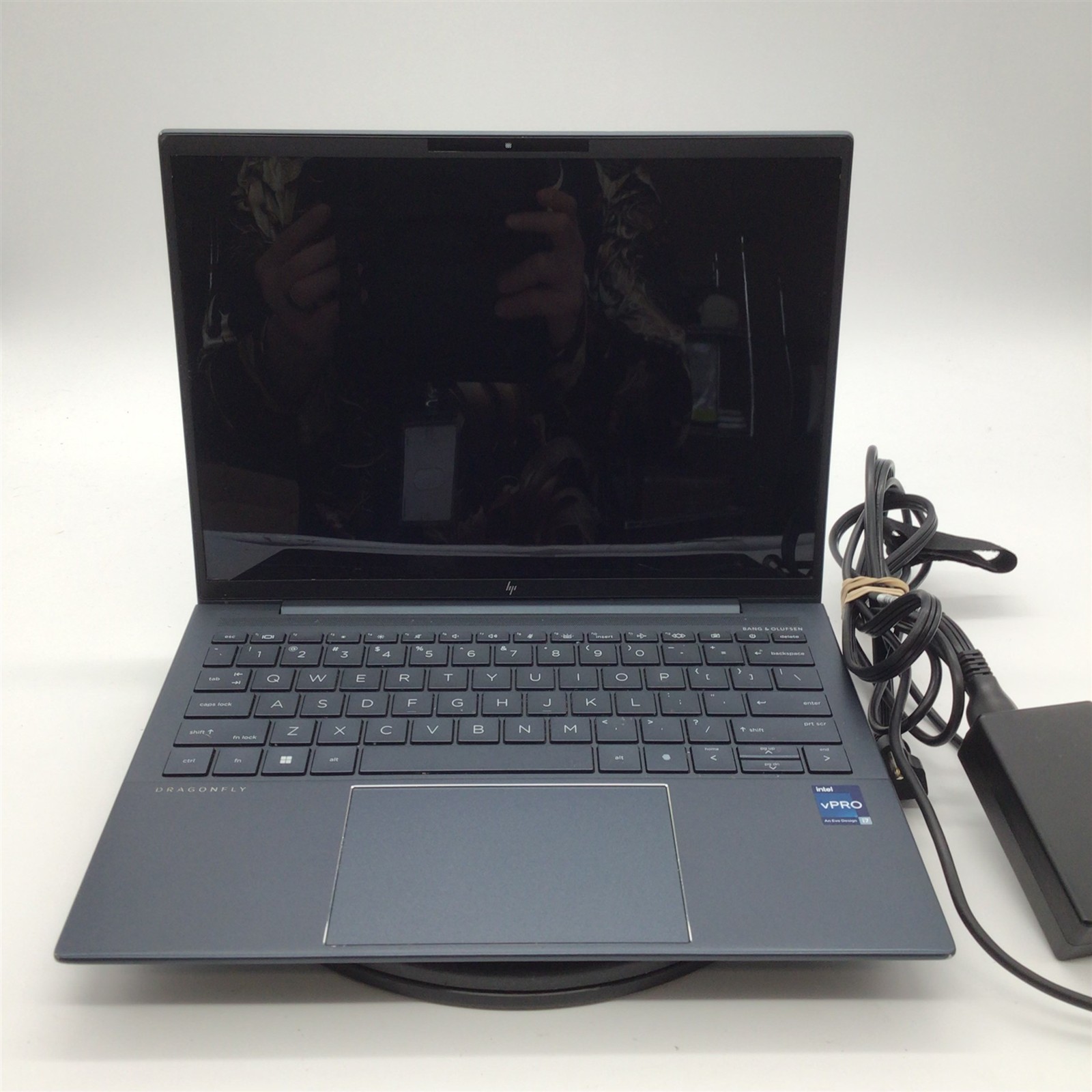 HP Dragonfly 13.5″ G4 i7-1365U/16GB/512GB NVMe