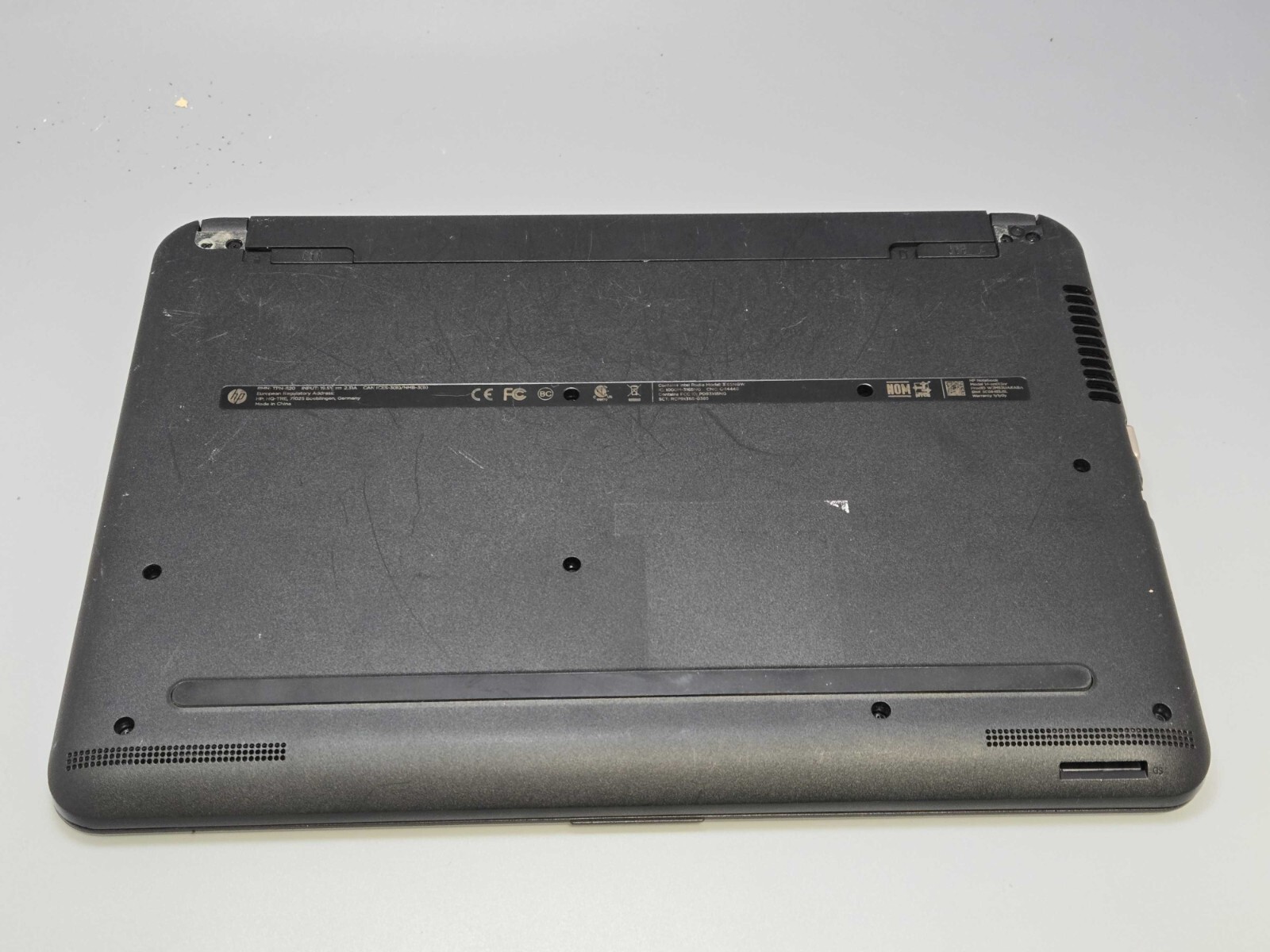 HP 14-an013nr Laptop AMD E2-7110 1.80Ghz 4GB RAM NO SSD NO OS, TESTED