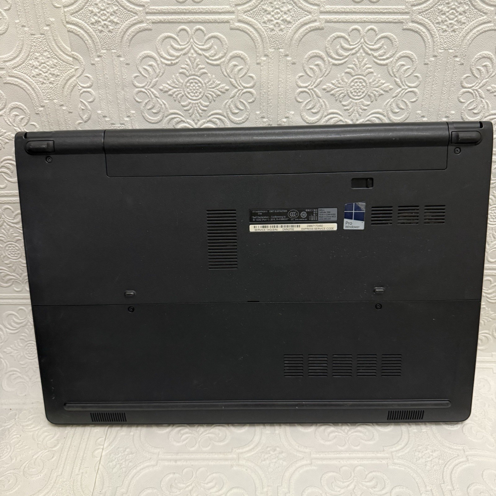 Dell Latitude 3560 15.6″ Laptop i3-5005U 2GHz 4 GB RAM 500 GB HDD Win 11 Pro