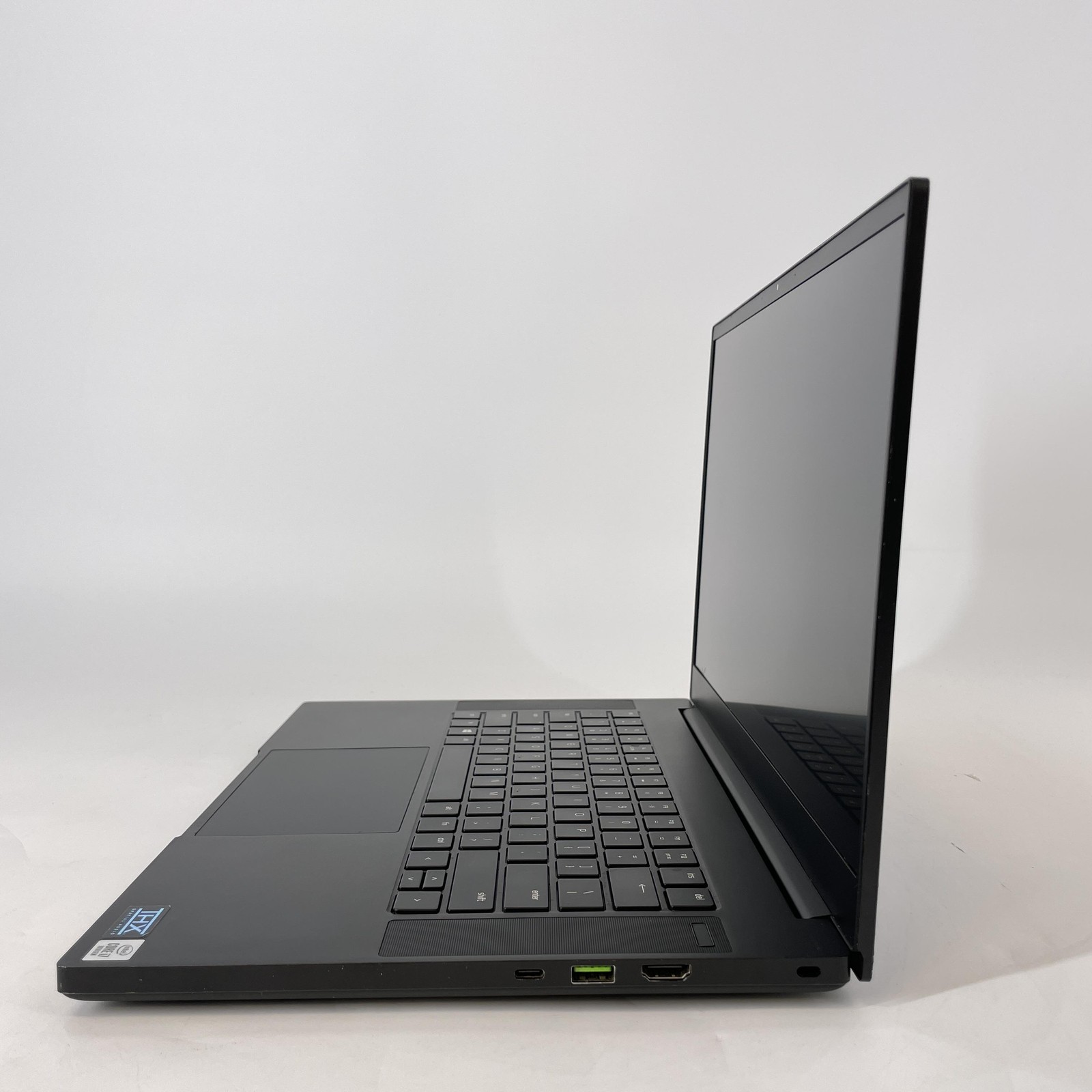 Razer Blade 15 Base 120Hz FHD i7-10750H 2.60GHz 16GB 256GB SSD GTX 1660 Ti Good