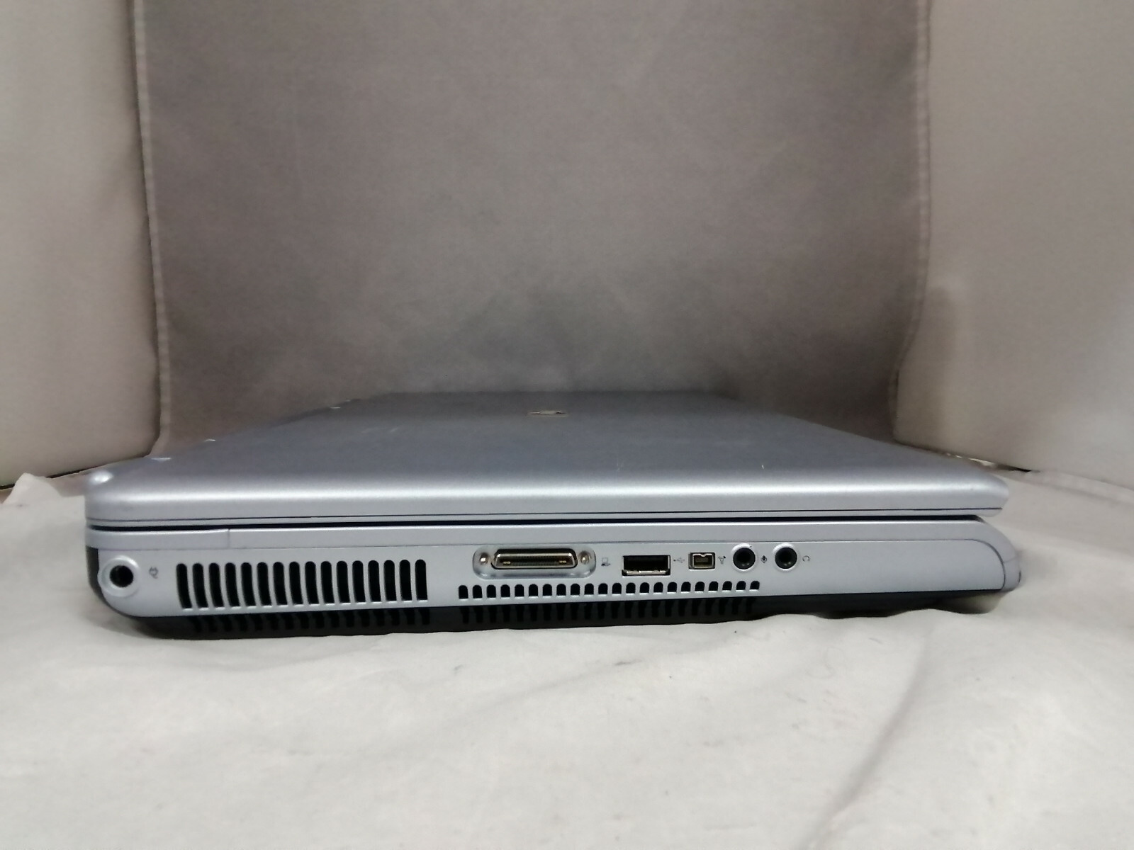 FOR PARTS 17.1″ HP Pavilion zd7058cl P4 2.8 512MB No Battery No Charger No HDD