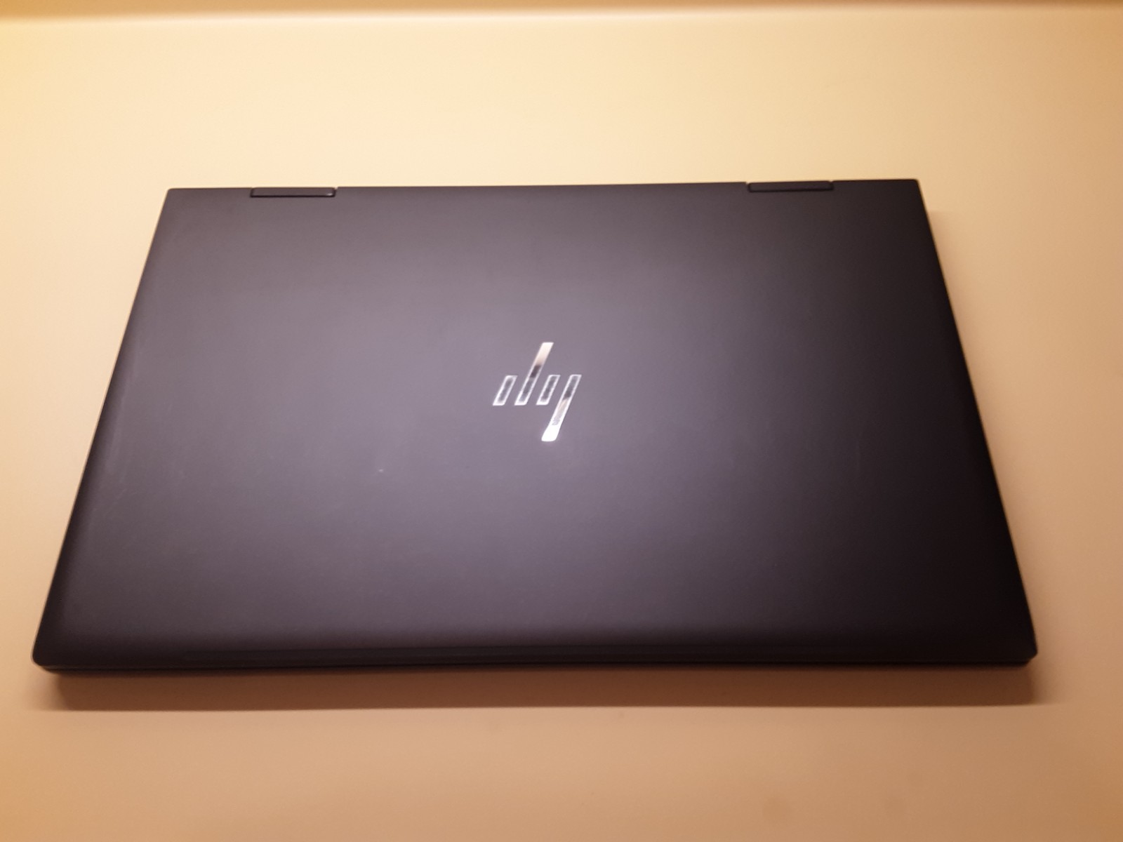 HP ENVY x360 15.6″ 475GB, AMD Ryzen 5 2.38GHz, 16GB – Black-15m-ee0013dx