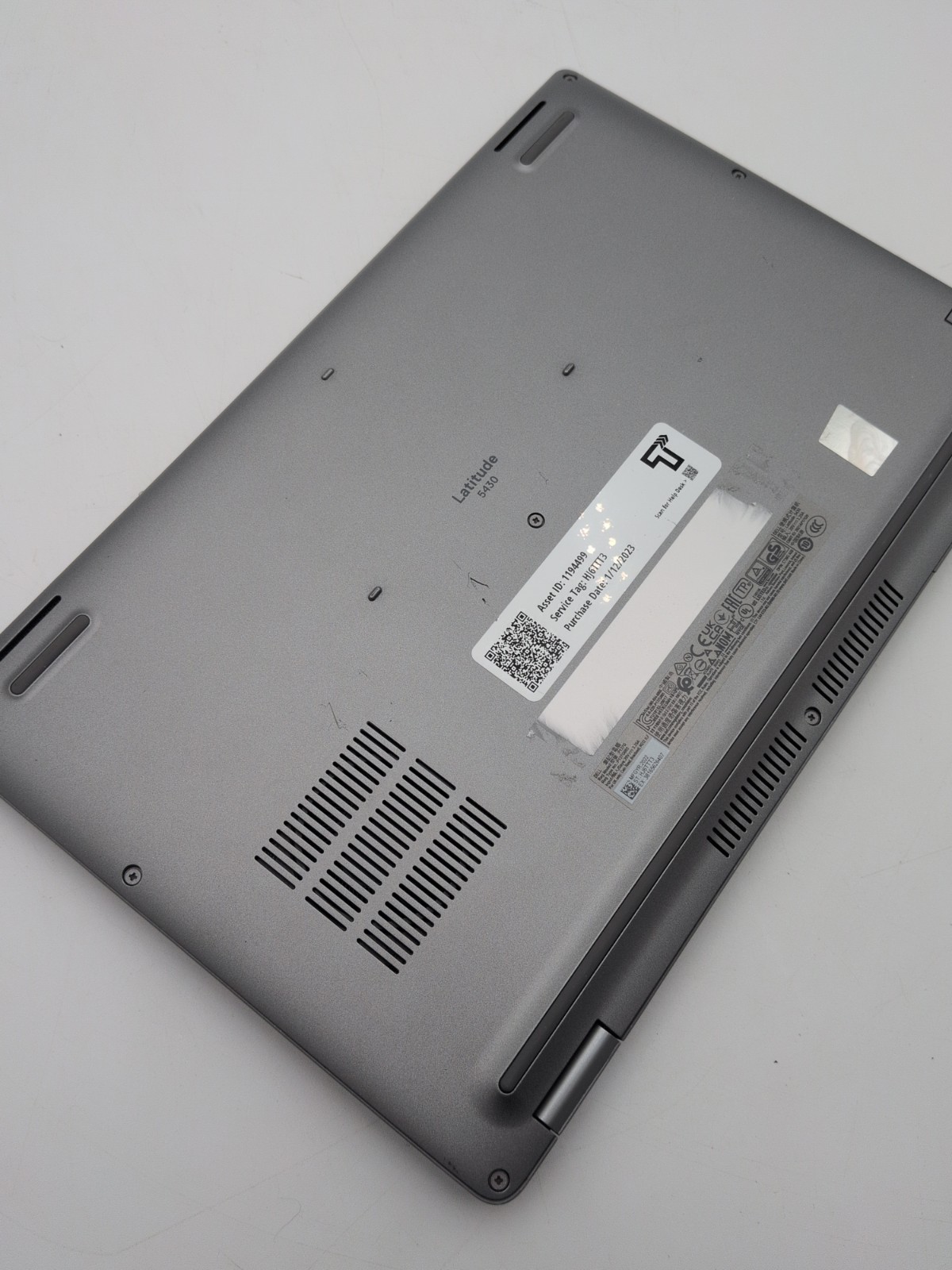 Grade A Dell Latitude 5430 i7-1255U 16GB RAM 256GB NVMe SSD Win 11 Pro