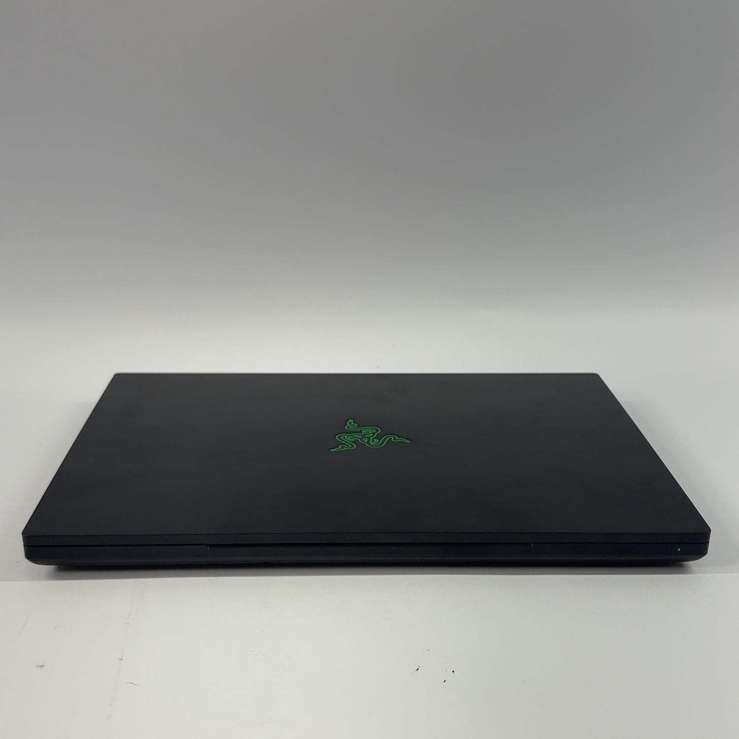 Razer Blade 16 RZ09-0483 16″ i9-13950HX 2.2GHz 32GB RAM 1TB SSD GeForce RTX 4090