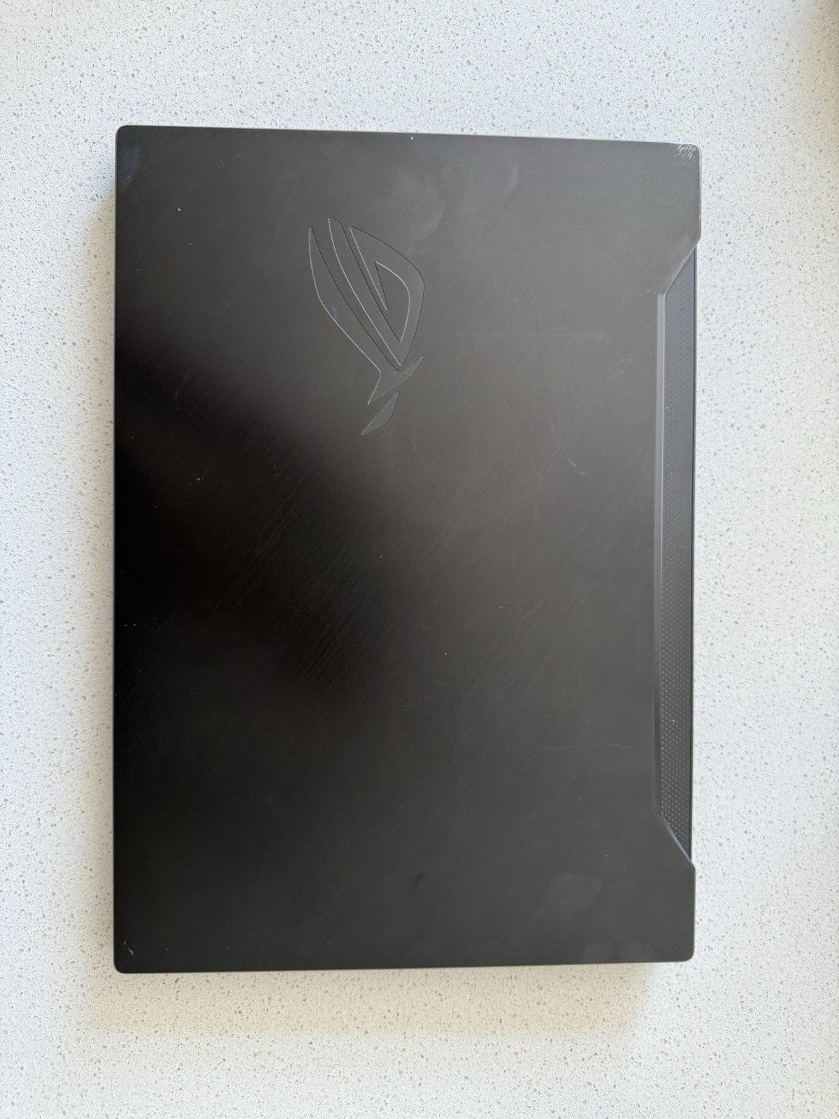 ASUS ROG Zephyrus 16.5in i7-9750H 16GB NVIDIA GeForce RTX Win10
