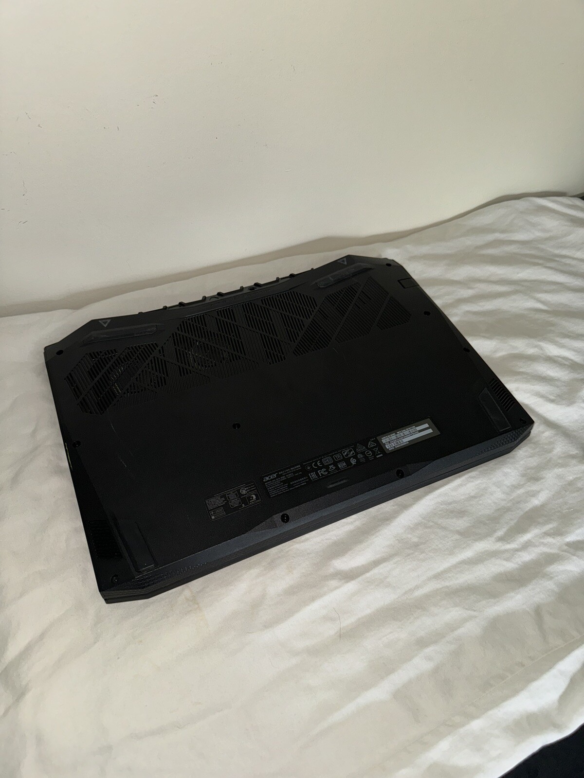 9th Gen Acer Nitro 5 15.6″ 256GB NVMe SSD, Intel Core i5-9300H 1.70GHz, 16GB RAM