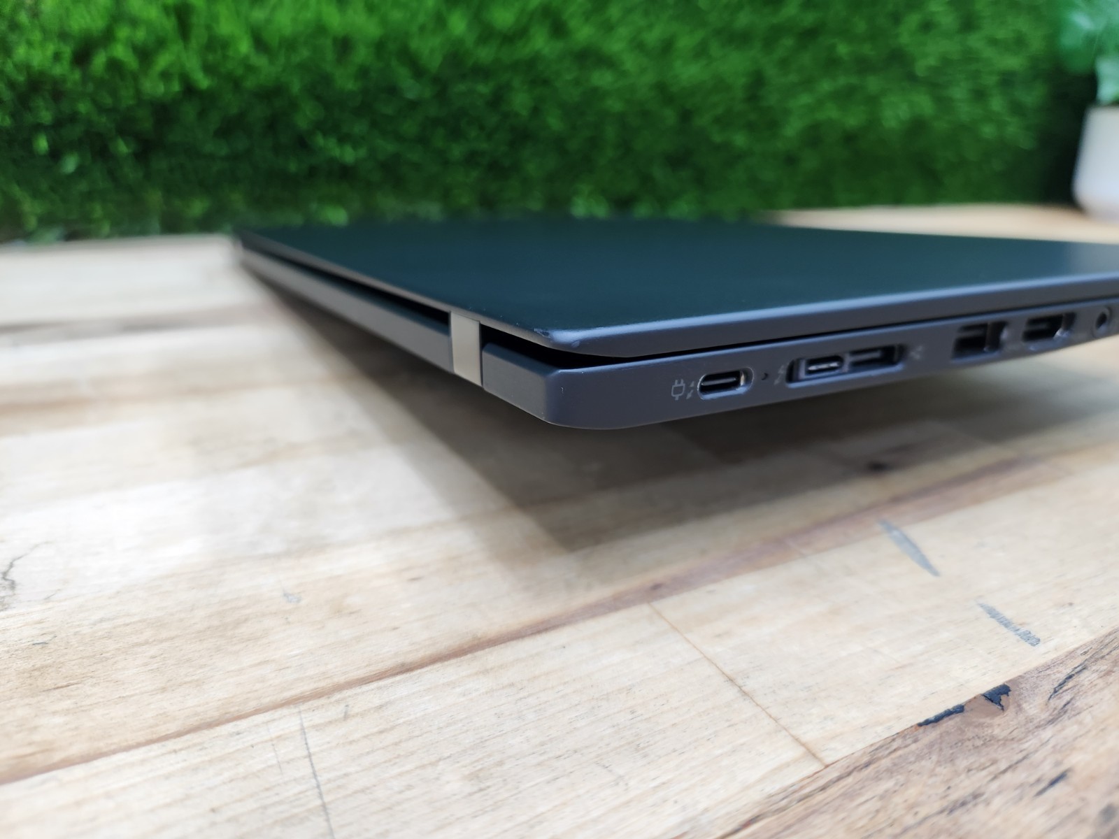 Lenovo ThinkPad X1 Carbon Gen 8 14″ i5-10210U 8GB 256GB SSD EXCELLENT BATTERY ~