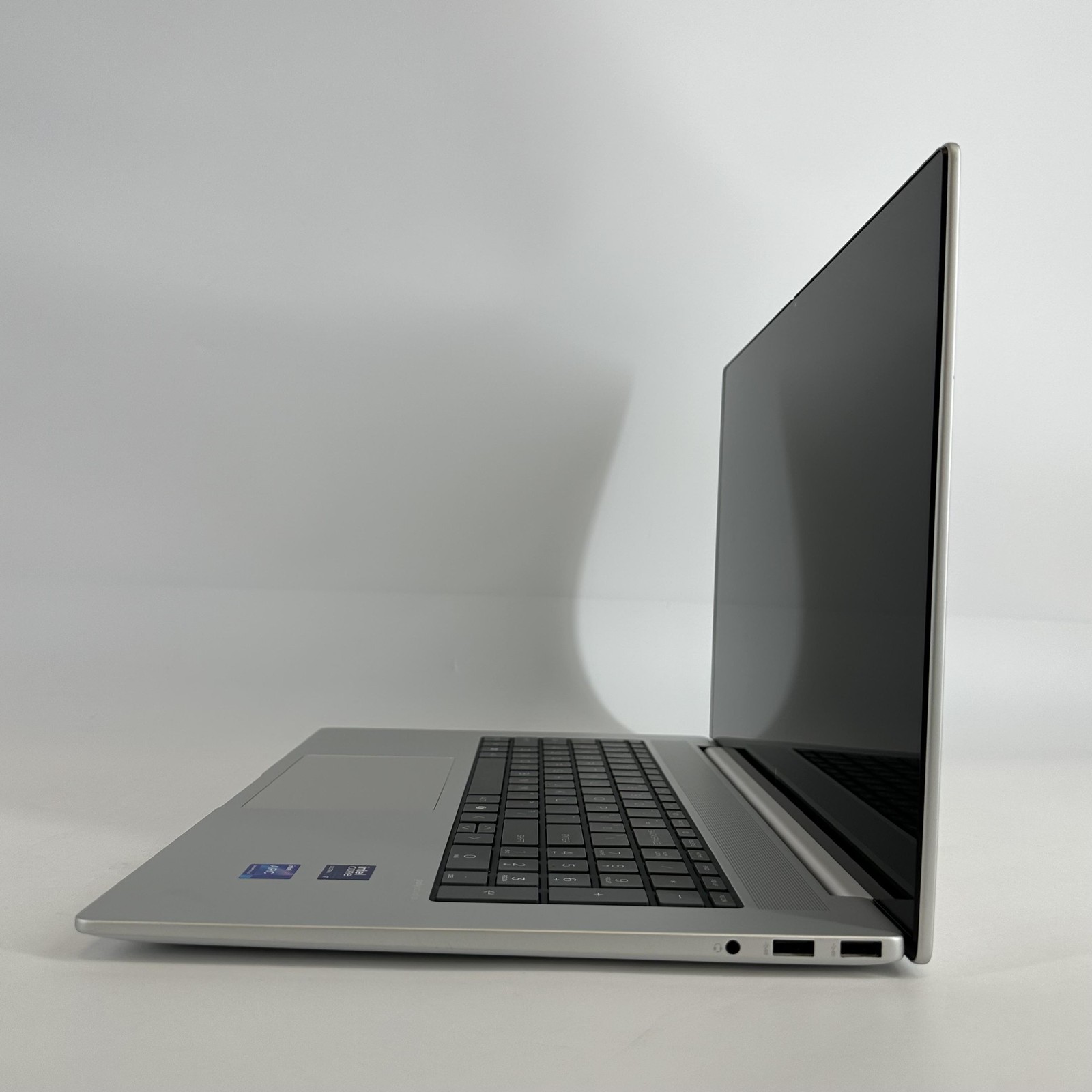 HP Envy 17 Silver FHD TOUCH 1.4 GHz Ultra 7 155H 16GB RAM 1TB SSD Very Good