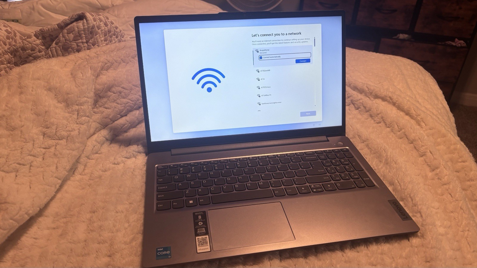 Lenovo IdeaPad Slim 3 15IAN8 15.6″ i3 8GB 256GB SSD Gray Windows 11 Barely Used