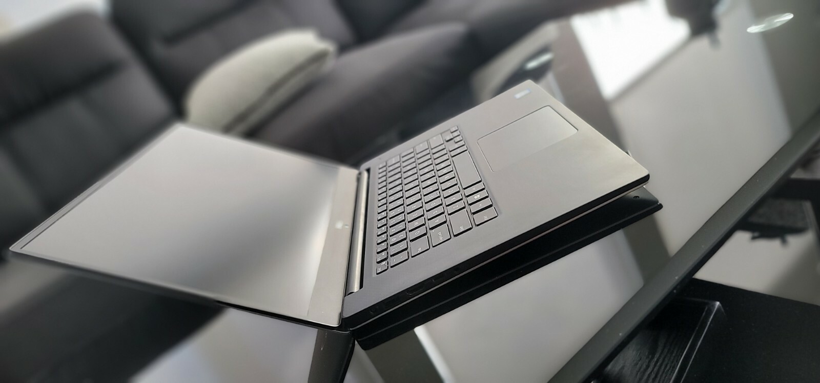 Dell Precision 5530 i9-8950HK CPU 2.90GHz