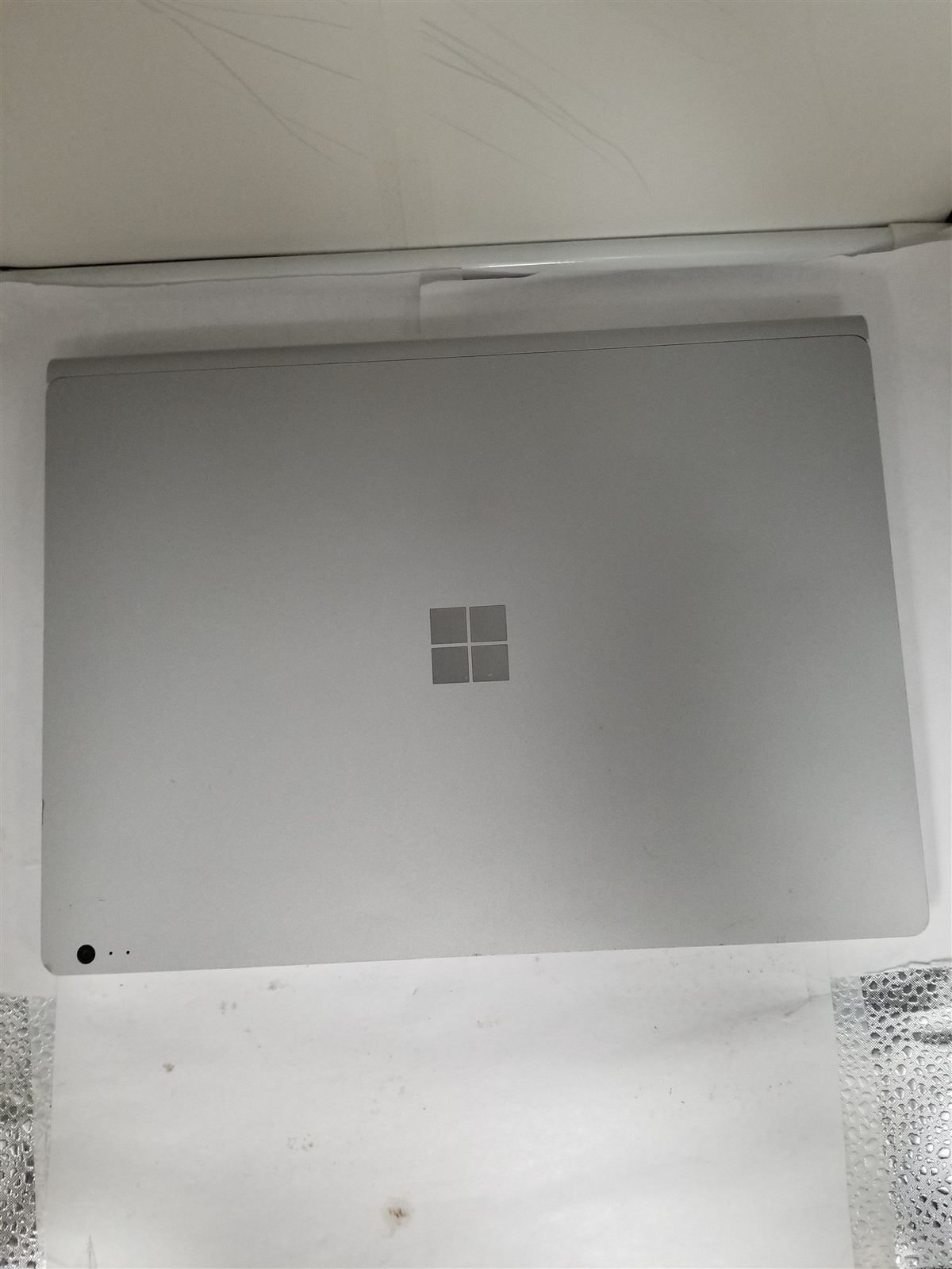Microsoft Surface Book 2 Core i5 13.5″ 8GB/128GB Silver Reduced Price VW6257