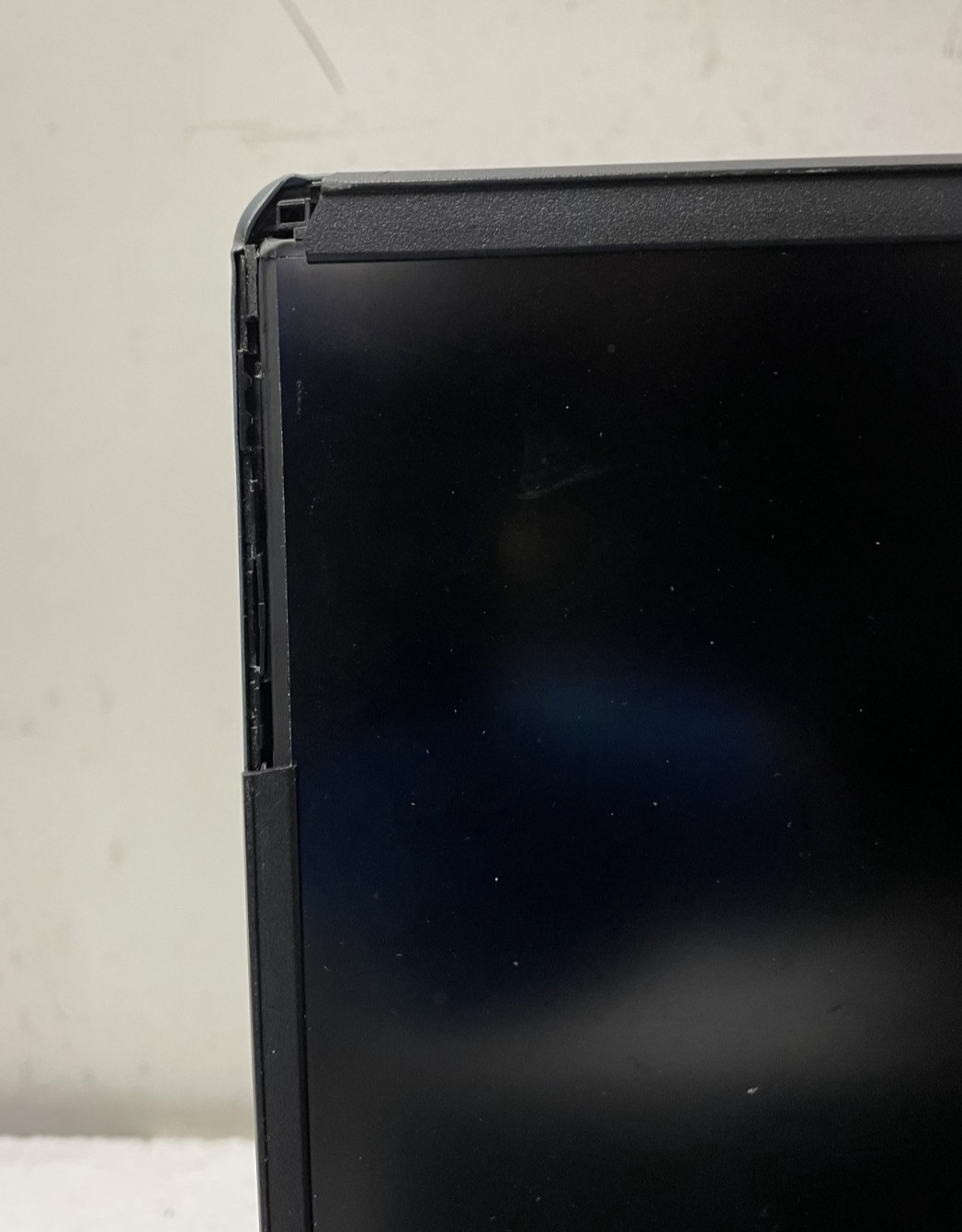 Dell Vostro 7590 Core Intel i7-9750H @2.60GHz 8GB RAM NO SSD For Parts *READ