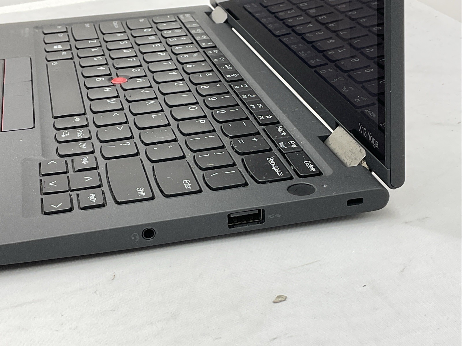 Lenovo ThinkPad X13 Yoga Gen 2 – i5-1135G7 – 8GB, 256GB, Win 11 – Missing Pen