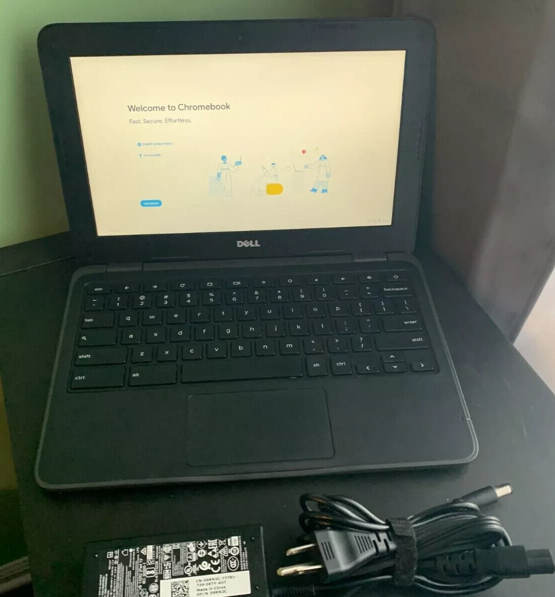 Dell Chromebook 11 3180 (11.6″, Intel Celeron N3060, 4GB, 16GB SSD) w/ Charger