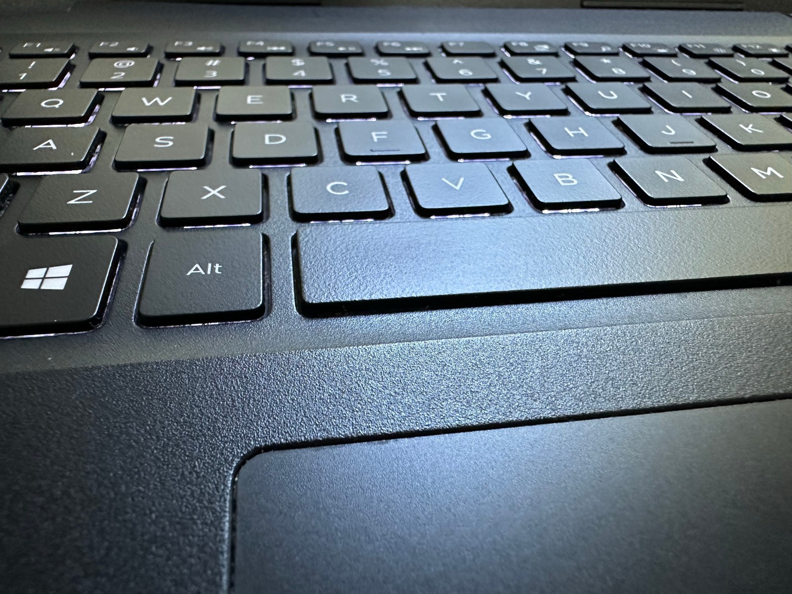 Dell Latitude 3490 14″ FHD (i7-8550U @1.80, 8GB RAM, Boot To Bio) NO HD/ADAPTER
