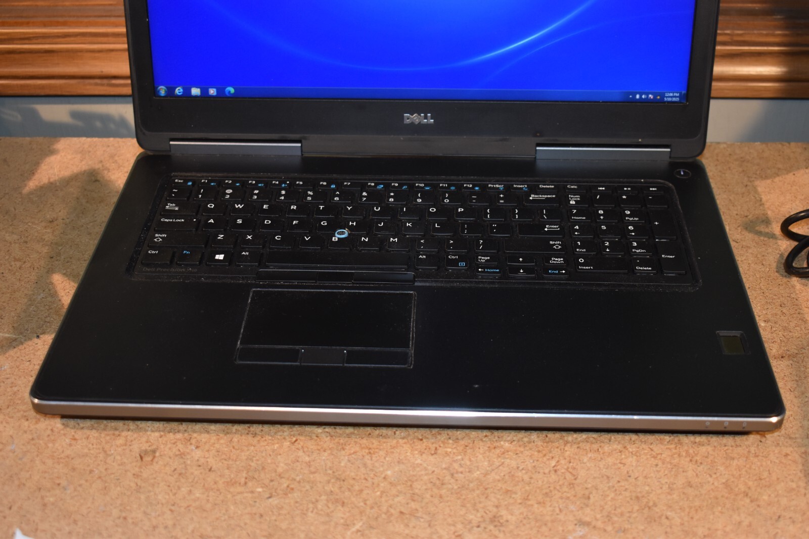 Dell Precision 7710 17″ i7-6820HQ 32GB 512GB SSD NVidia M3000M Windows 7 Pro