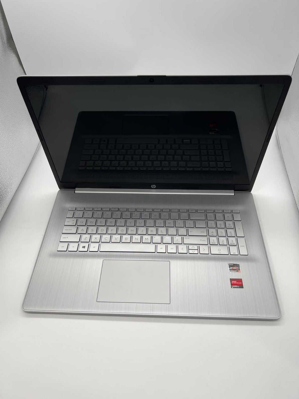 HP 17.3″ Touchscreen Laptop Ryzen 5 5500U 12GB RAM 1TB HDD Win11 Home Open Box