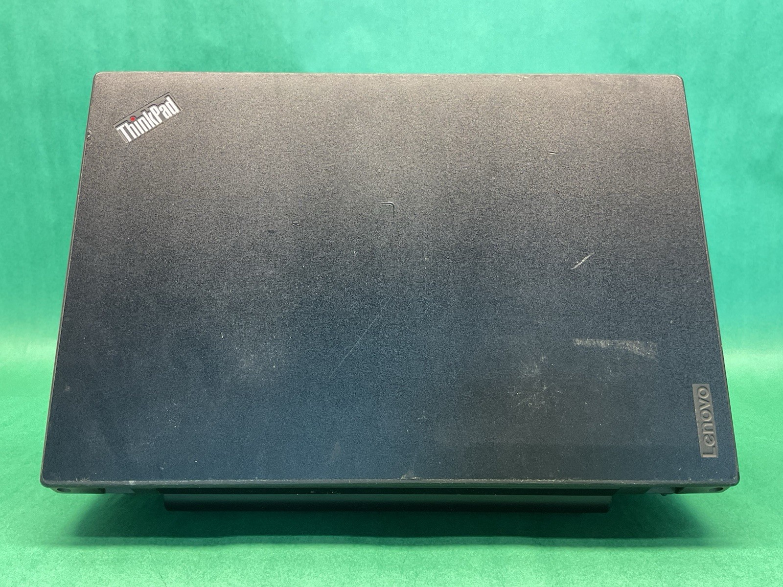Lenovo Thinkpad x260 – Powers On – NO HARD DRIVE- Untested