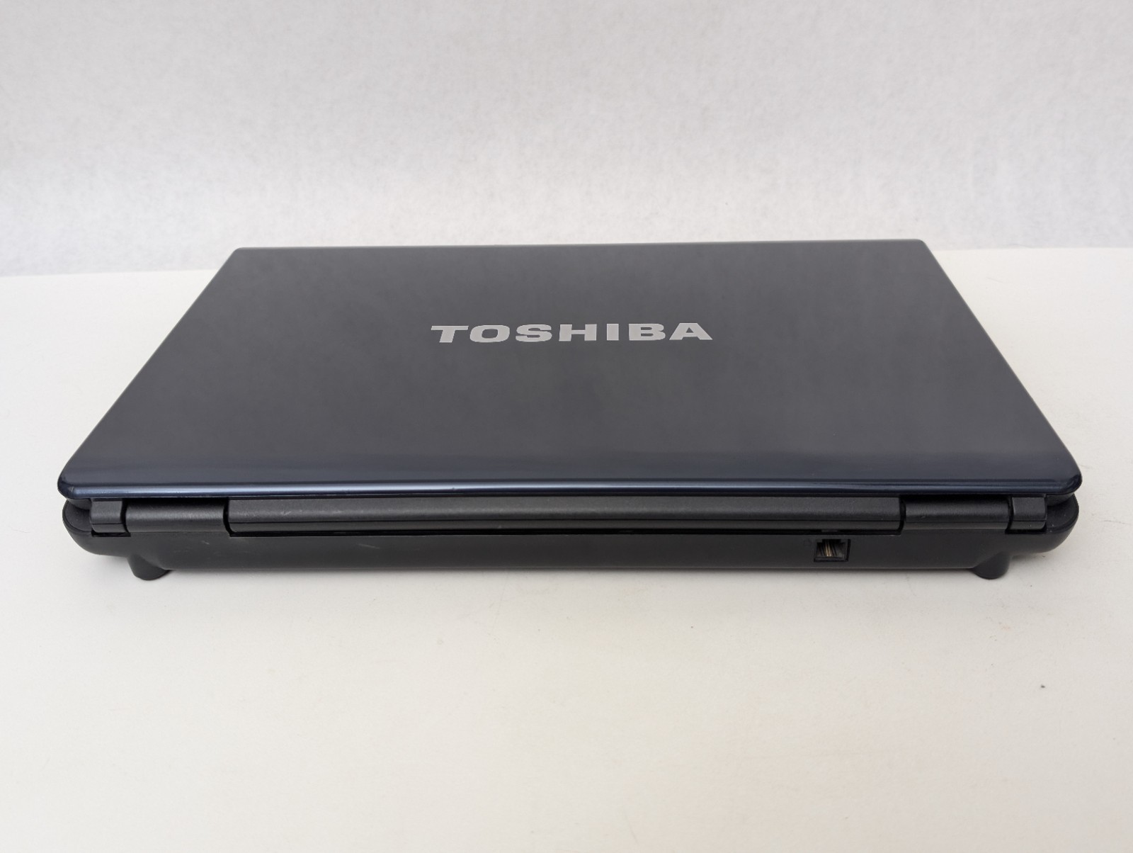 Toshiba Satellite L305D-S5874 4GB RAM 160GB HDD AMD Athlon X2 64 WIN10