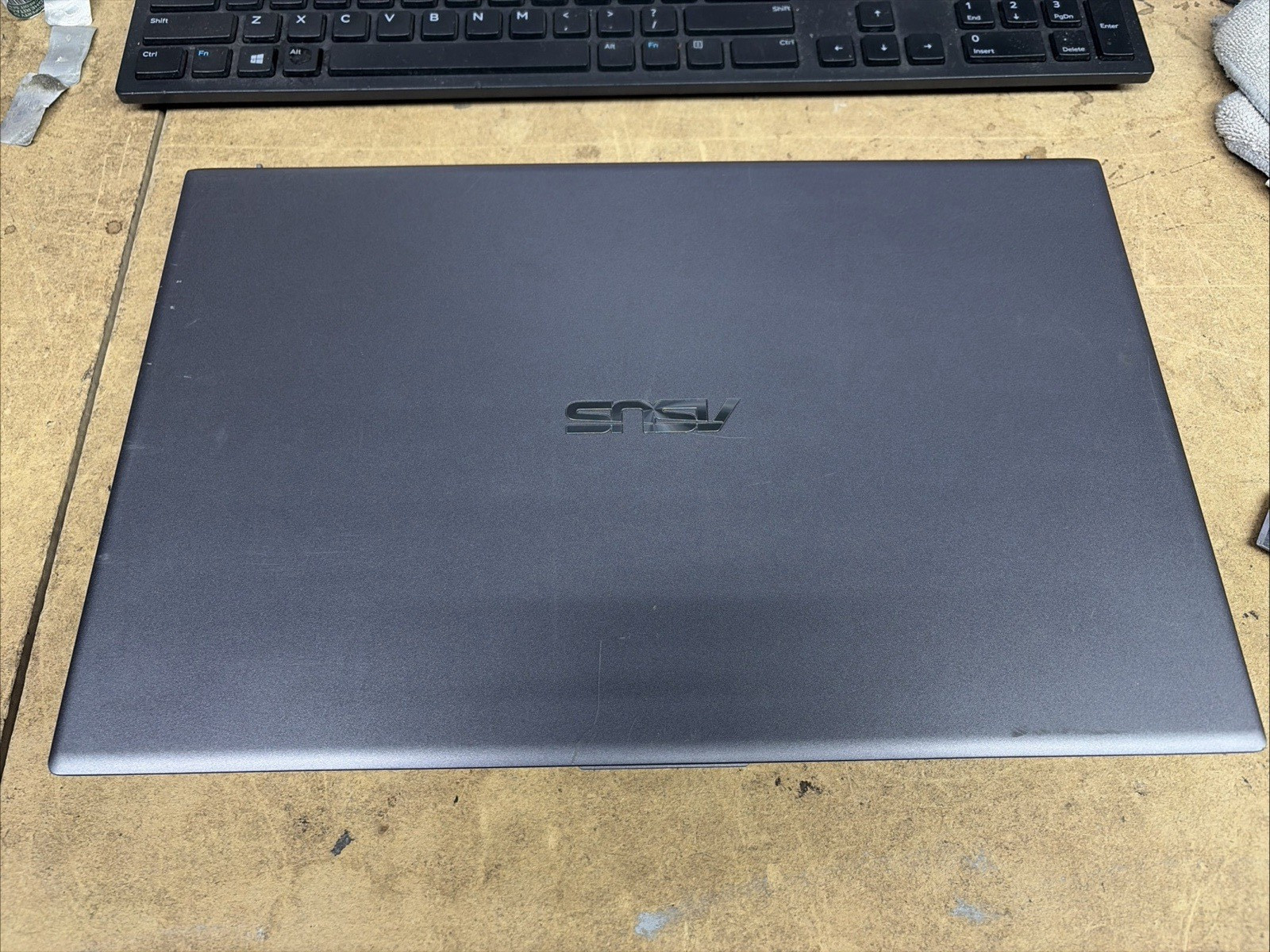 Asus Vivobook 15 15.6″ FHD Intel I5-1035G1 20GB RAM 256GB SSD Fingerprint