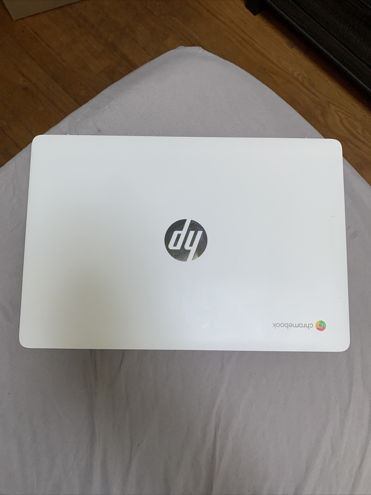 HP 14a-na0020nr 14 inch (32GB, Intel Pentium, 2.70GHz, 4GB) Chromebook -…