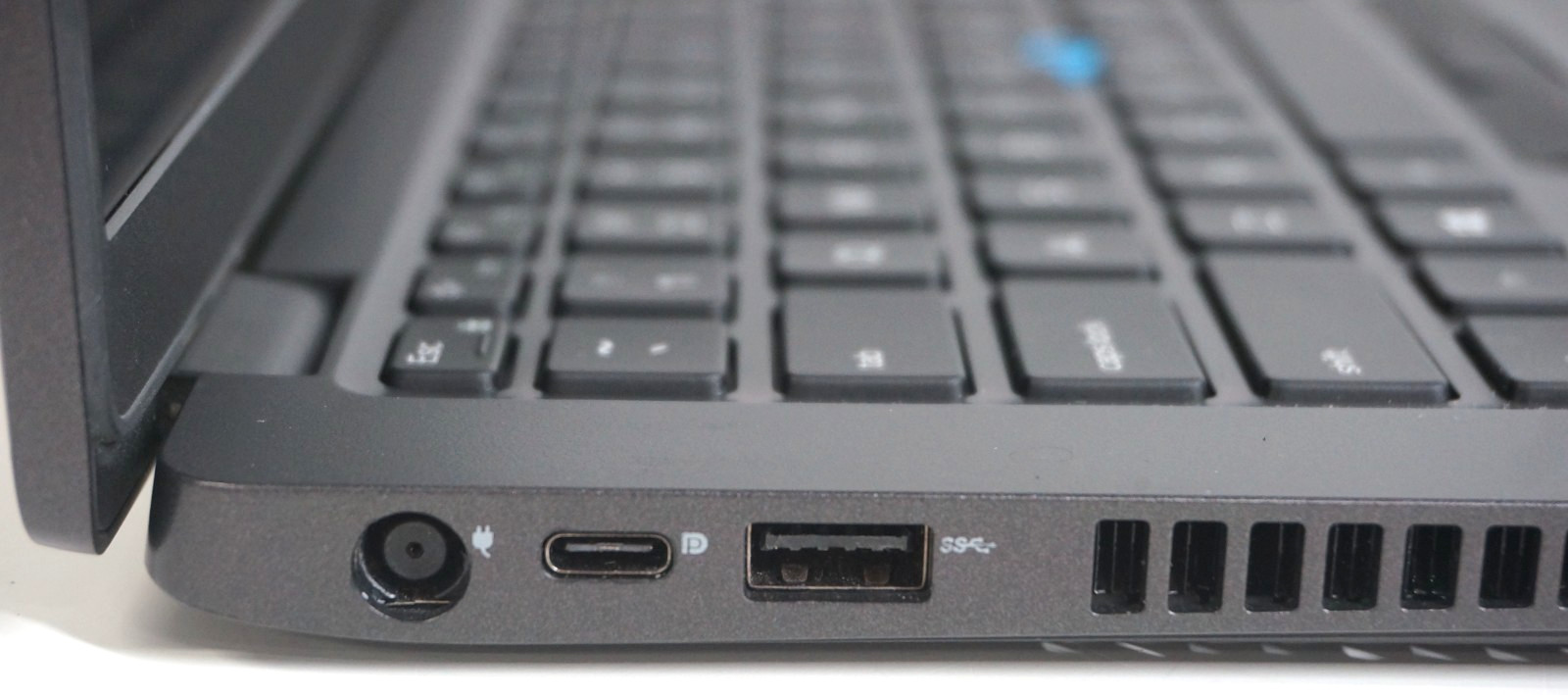 Dell Latitude 5400 – Intel Core i5-8365U @1.60GHz 8GB RAM – No HD/No OS