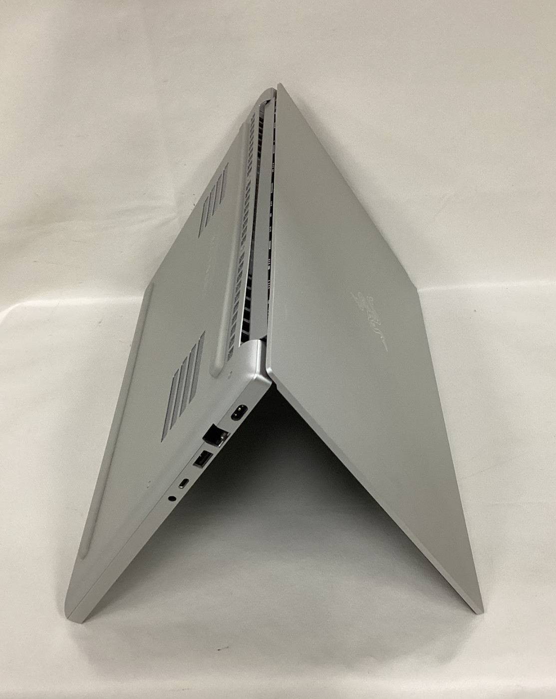 Razer Blade 15 Base 15.6″ 4K OLED Laptop (i7-10750H, RTX 2070, 16GB, 512GB SSD)