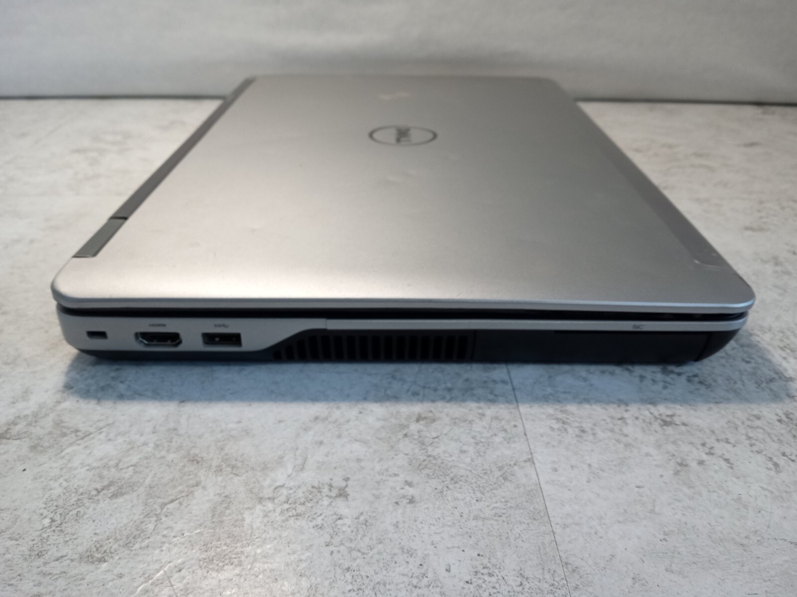 Dell Latitude e6540 15″ Laptop Intel i7-4610M 8GB RAM Radeon 8790M -READ -RR