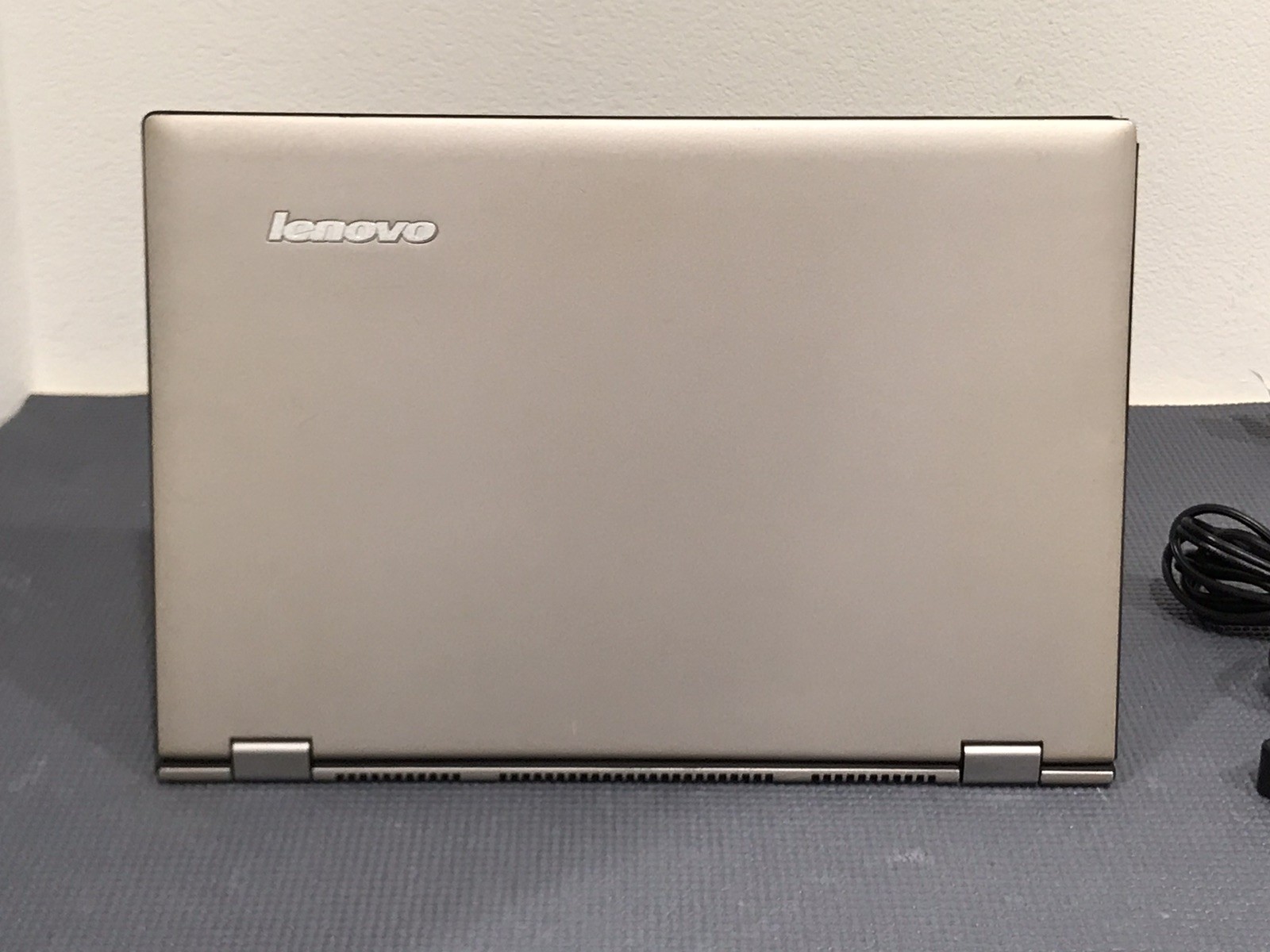 Lenovo Yoga 2 Pro 13.3″ QHD + Touch Laptop LCD i7-4510U 8GB RAM 256GB SSD Win10