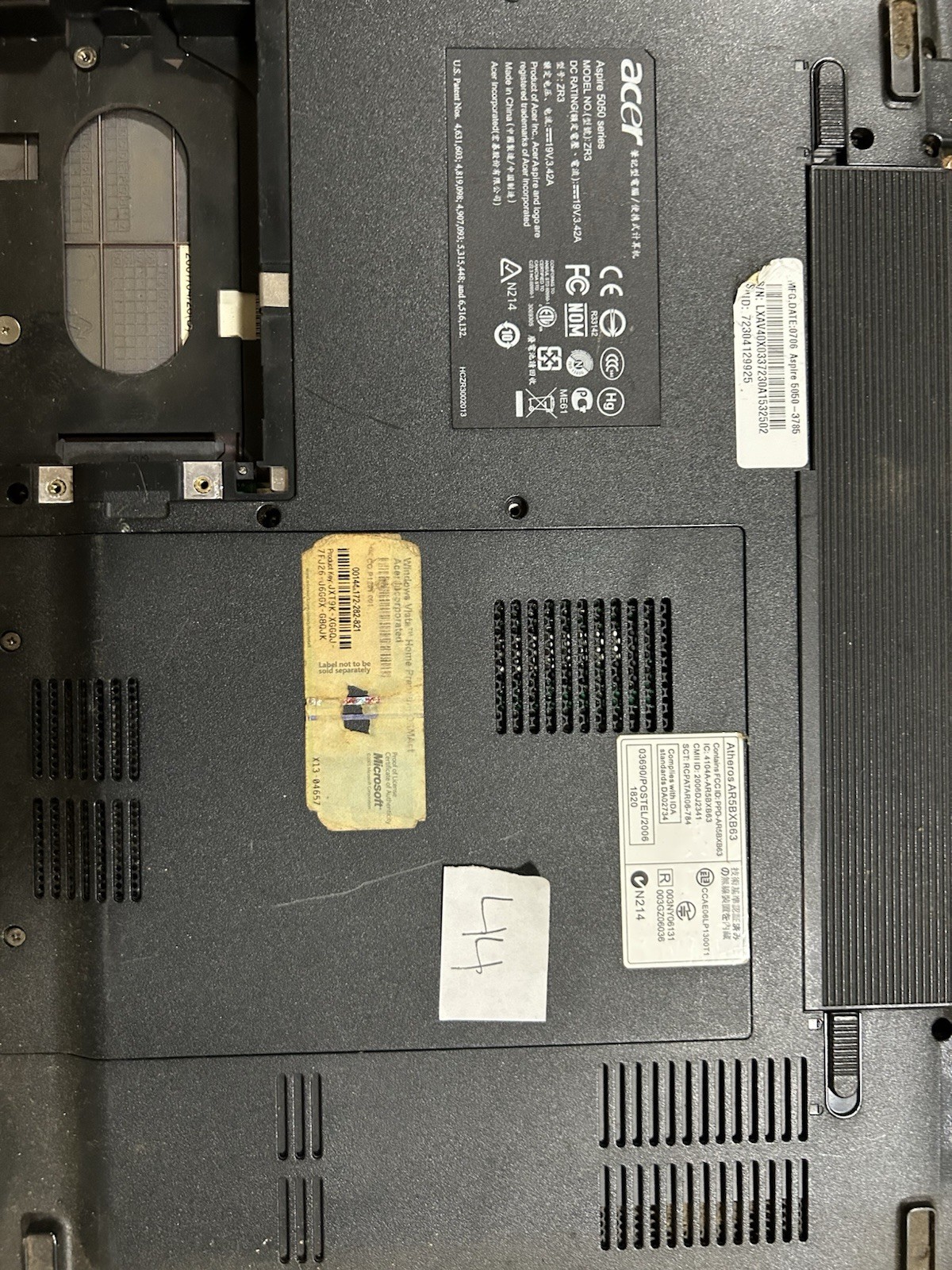Acer Aspire 5530 15.4in AMD Athlon 64 X2 2.00GHz 3GB 320GB Vista Silver