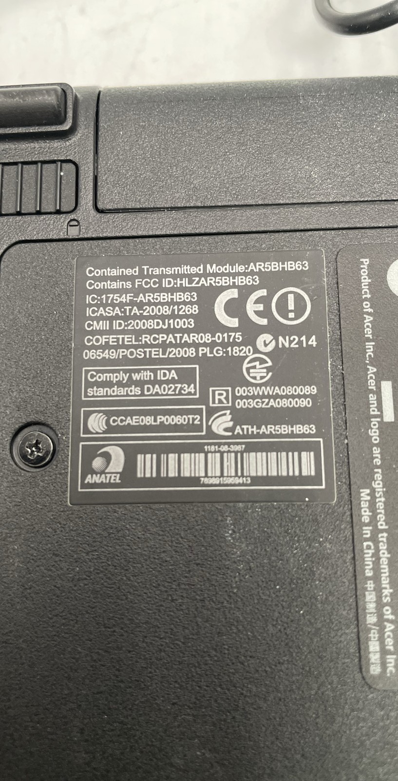Acer Aspire One KAV60 10.1-inch Intel Atom Netbook No HDD w/ Power Adapter