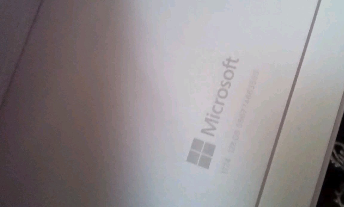 Microsoft Surface Pro 4 Model 1724 Works Great