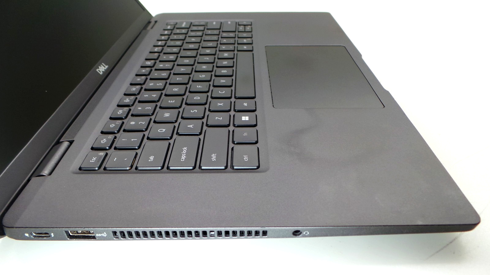 Dell Latitude 7530 | 15.6″ | i7-1255U | 16GB 512GB SSD | Win 11 Pro